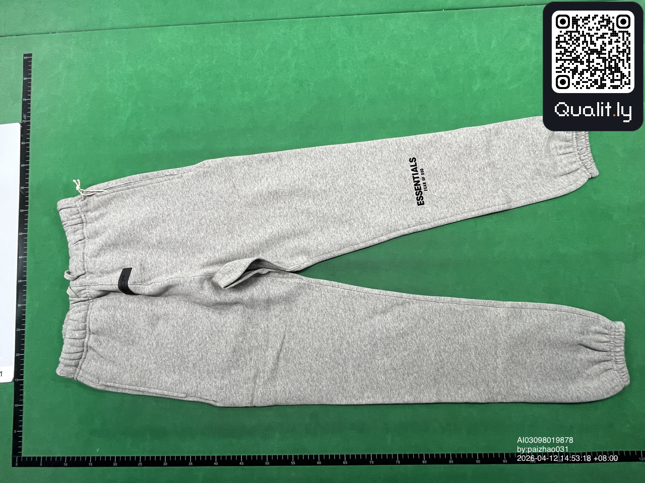 Pants QC photo 3 of 42