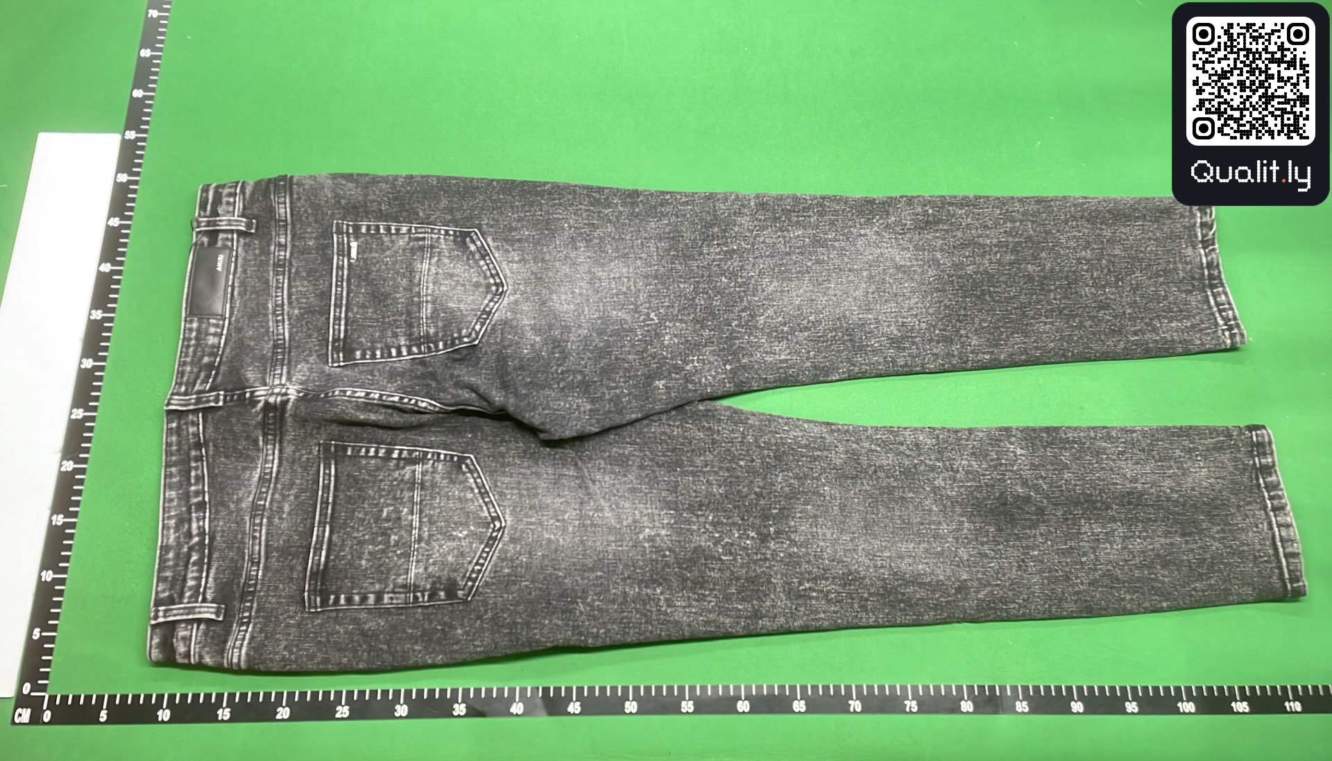 牛仔裤 QC 照片 3 / 4