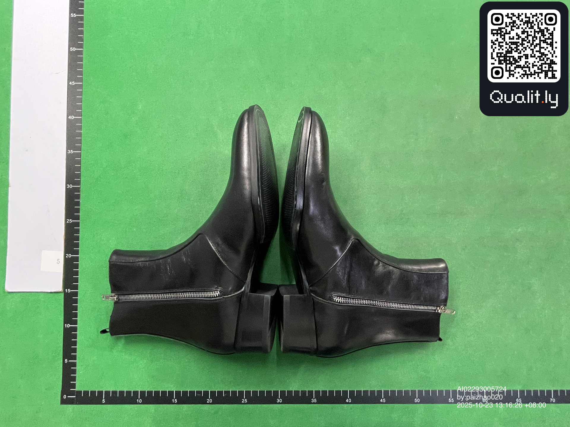 靴子 QC 照片 3 / 6
