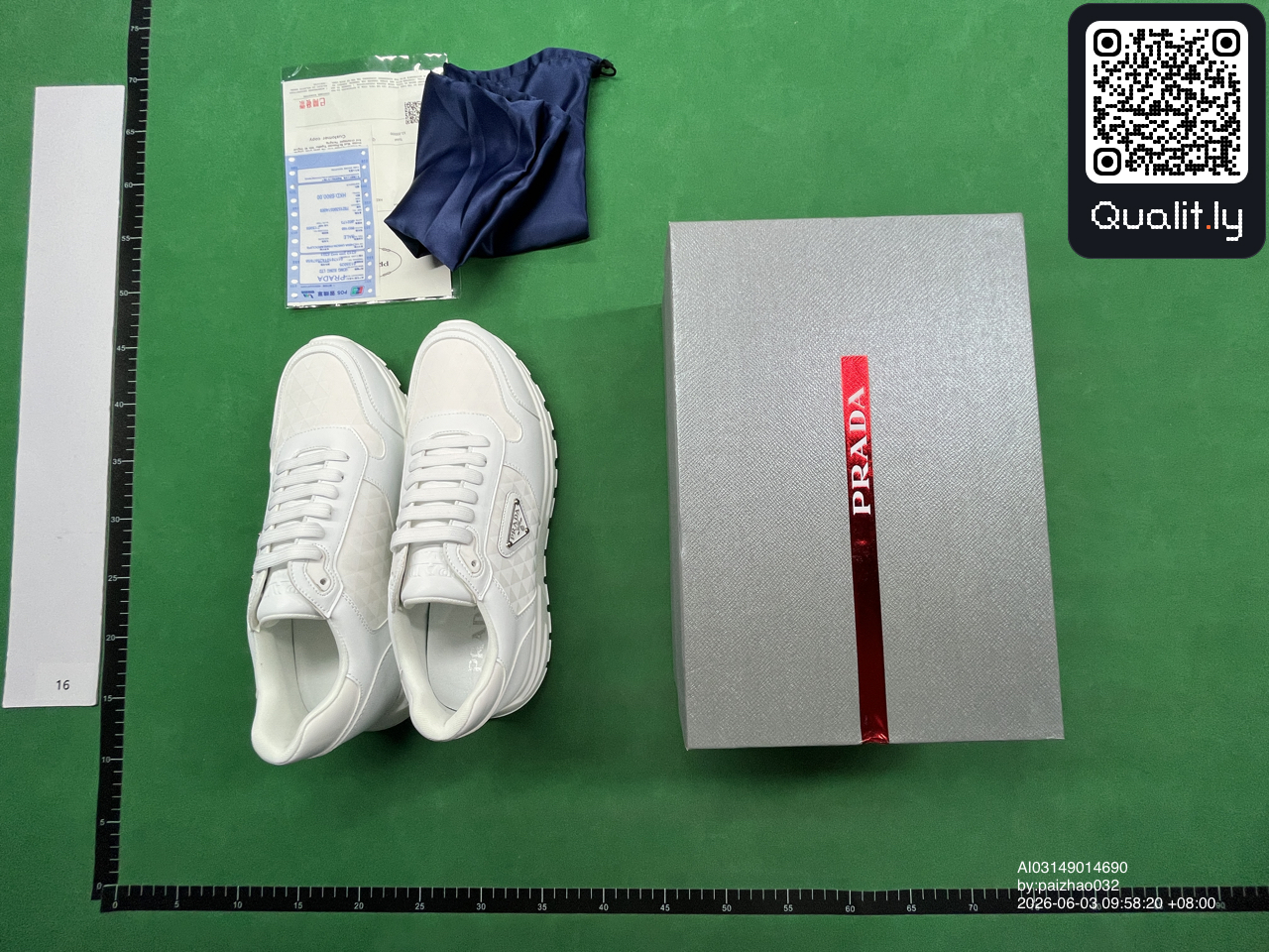 Sneakers — QC-foto 1 van 46