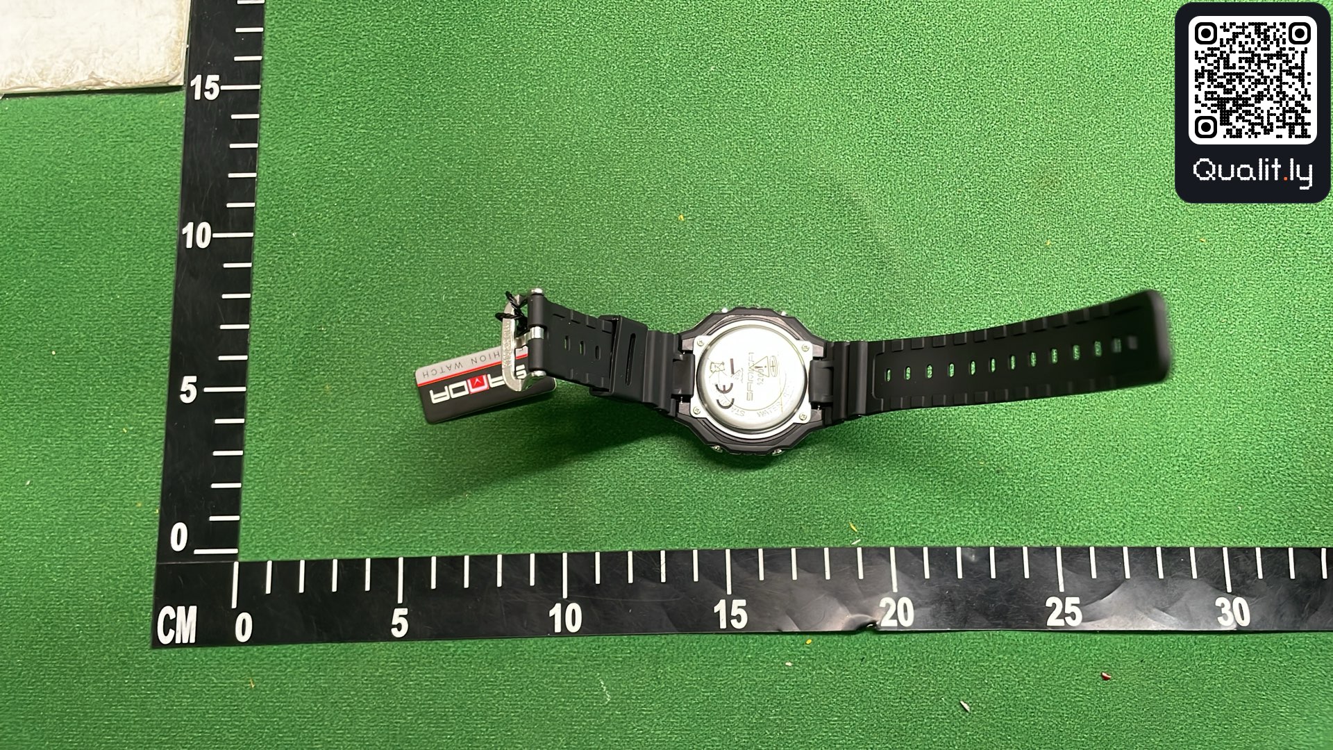 Uhr — QC-Foto 2 von 9