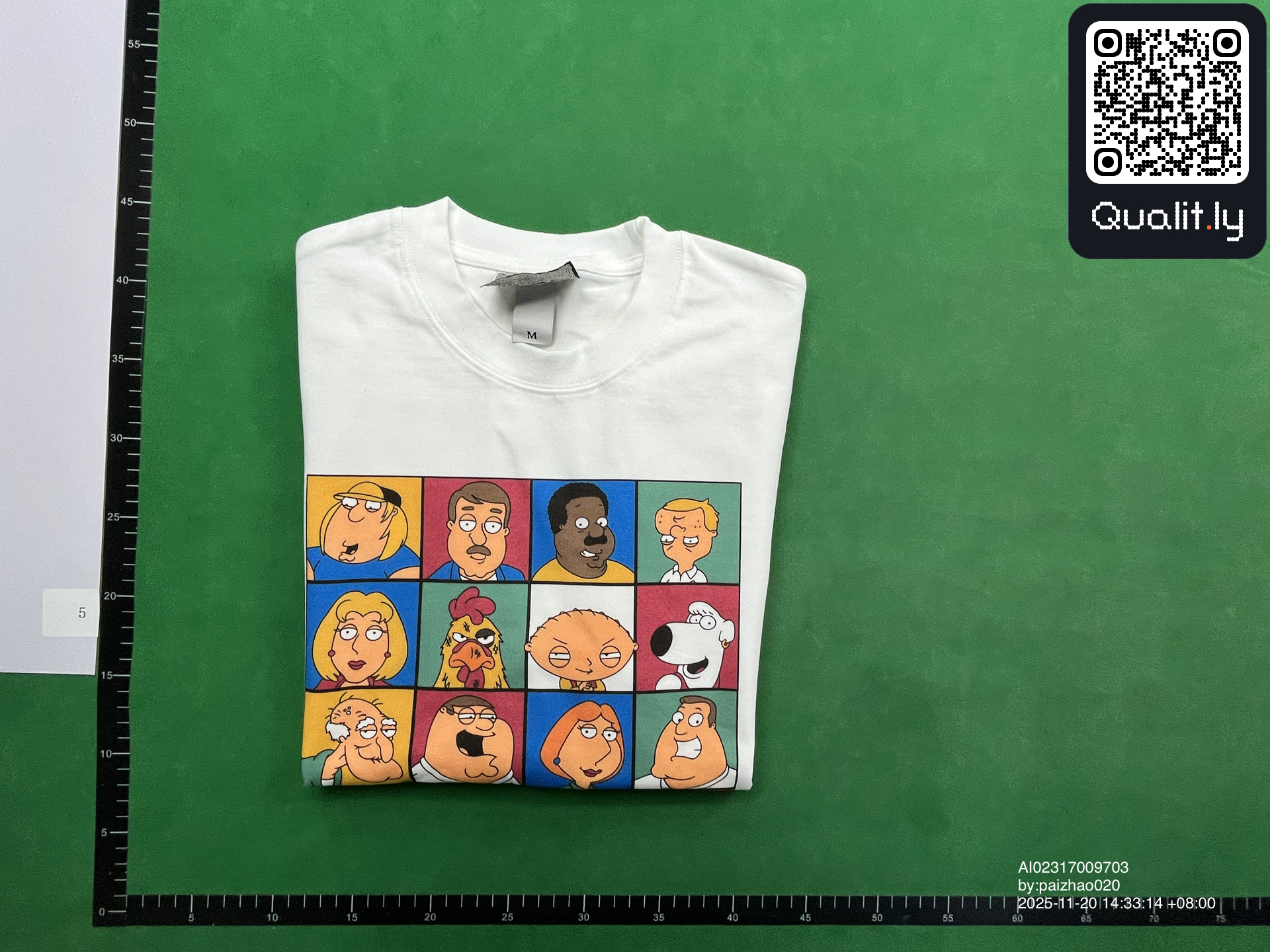 Tricou — fotografie QC 1 din 4