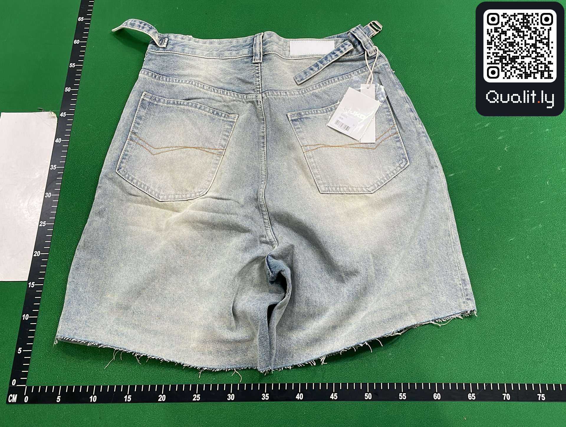 Jeans — QC-foto 3 van 8