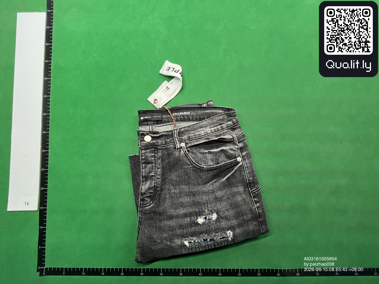 Jeans — QC-Foto 1 von 119