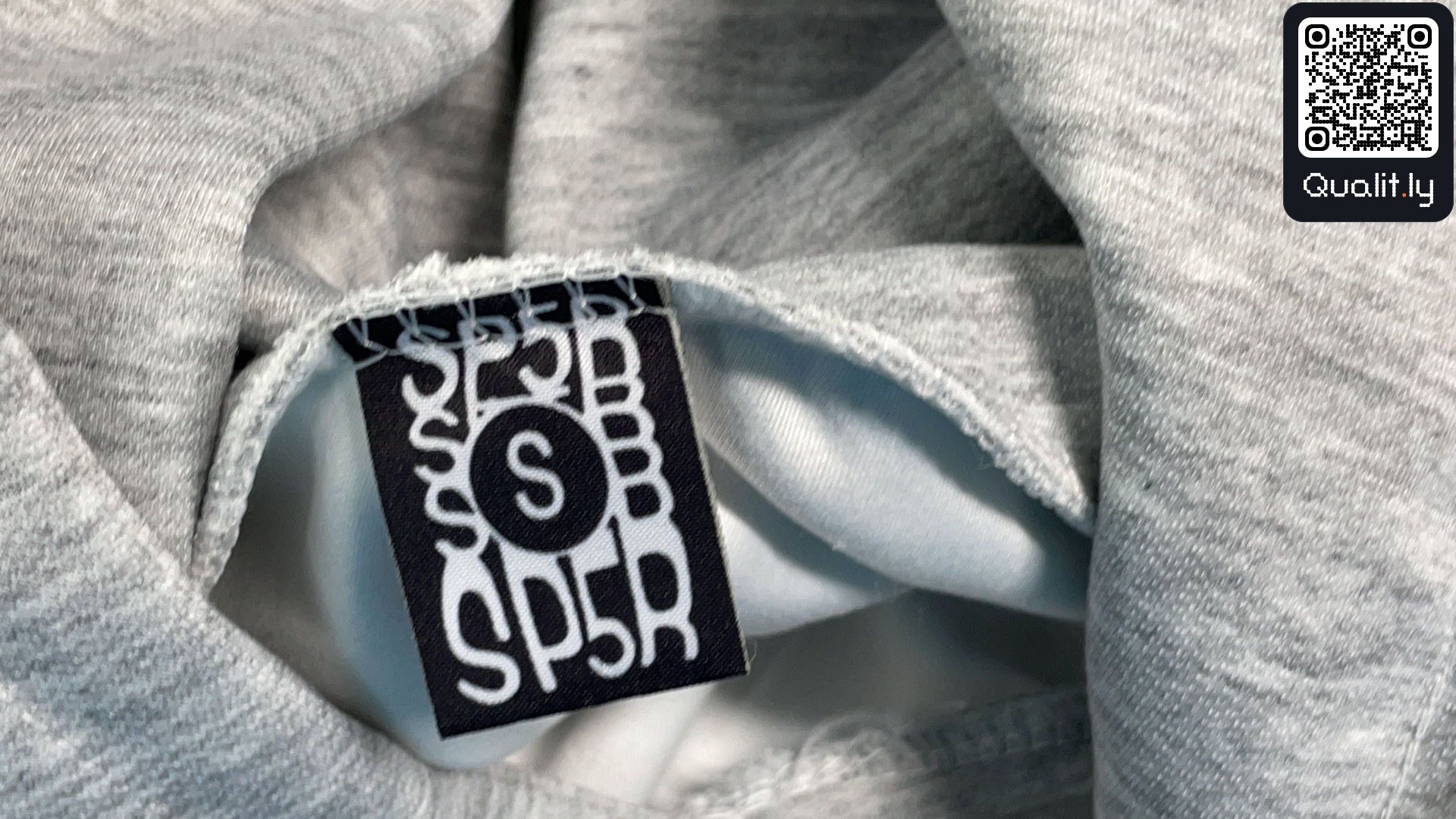 Bluza z kapturem — zdjęcie QC 1 z 12
