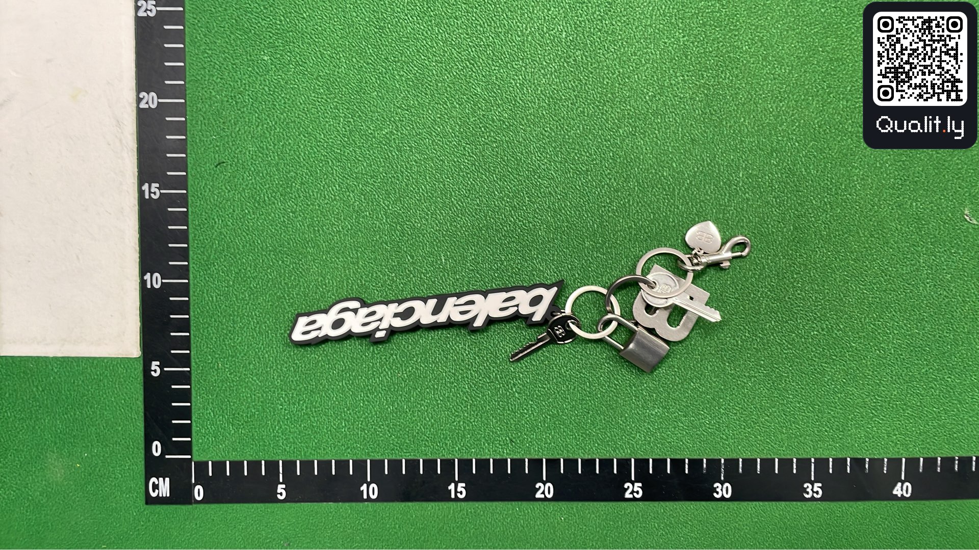 Bag QC photo 1 of 13