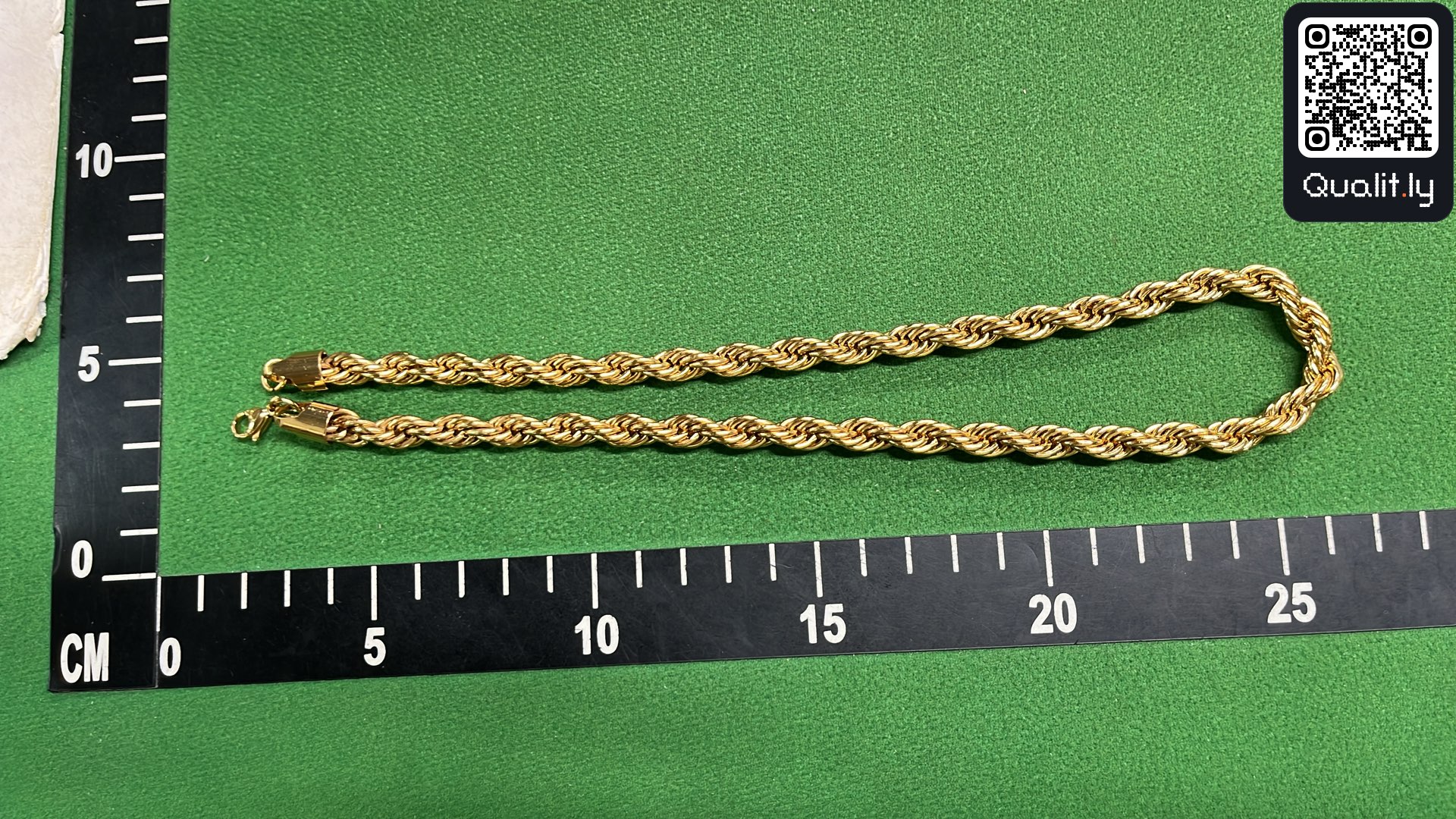 Gioiello — foto QC 2 di 60