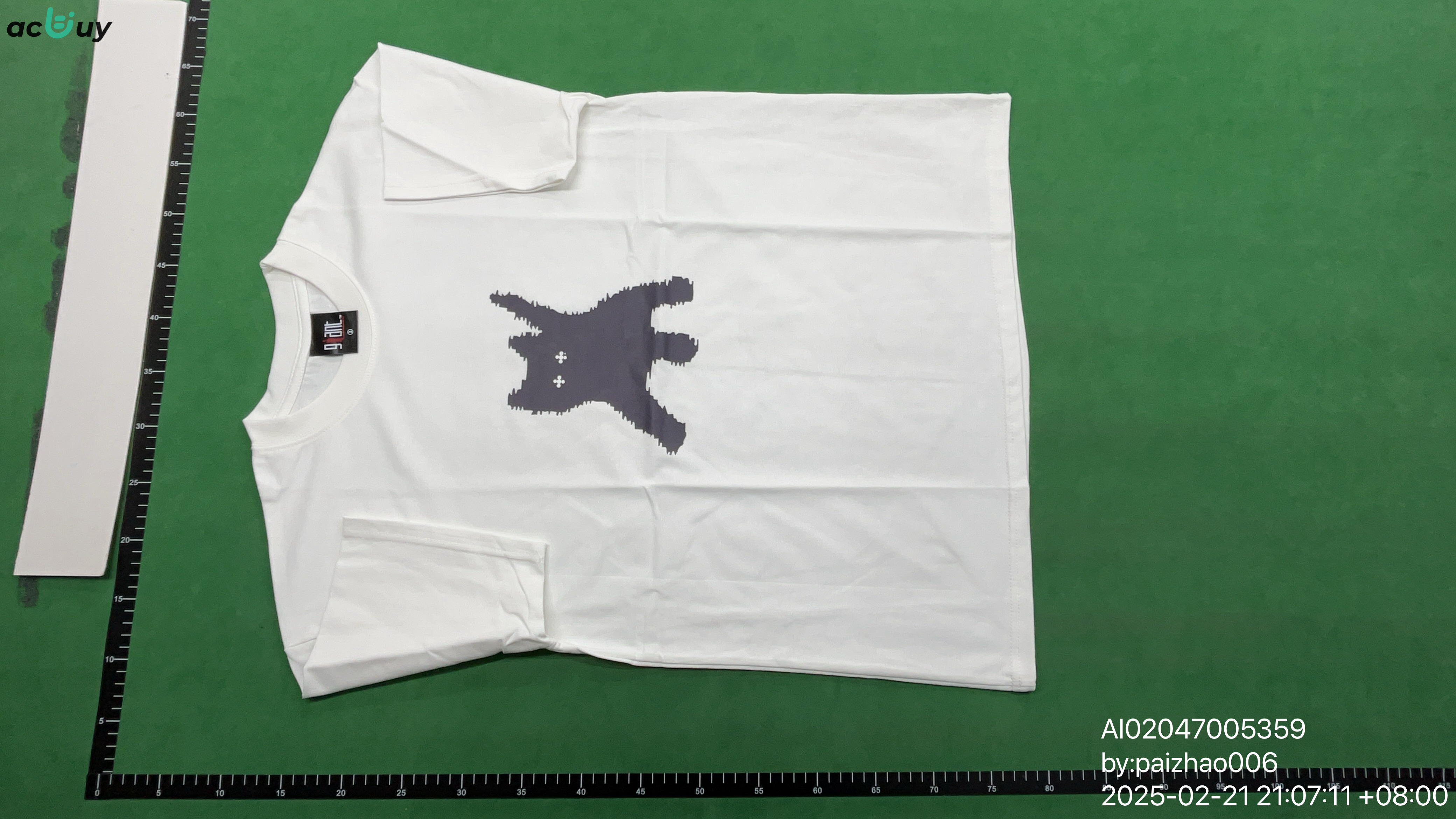Tricou — fotografie QC 3 din 4