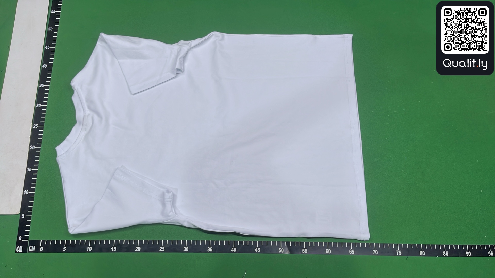 T-Shirt — QC-Foto 3 von 16