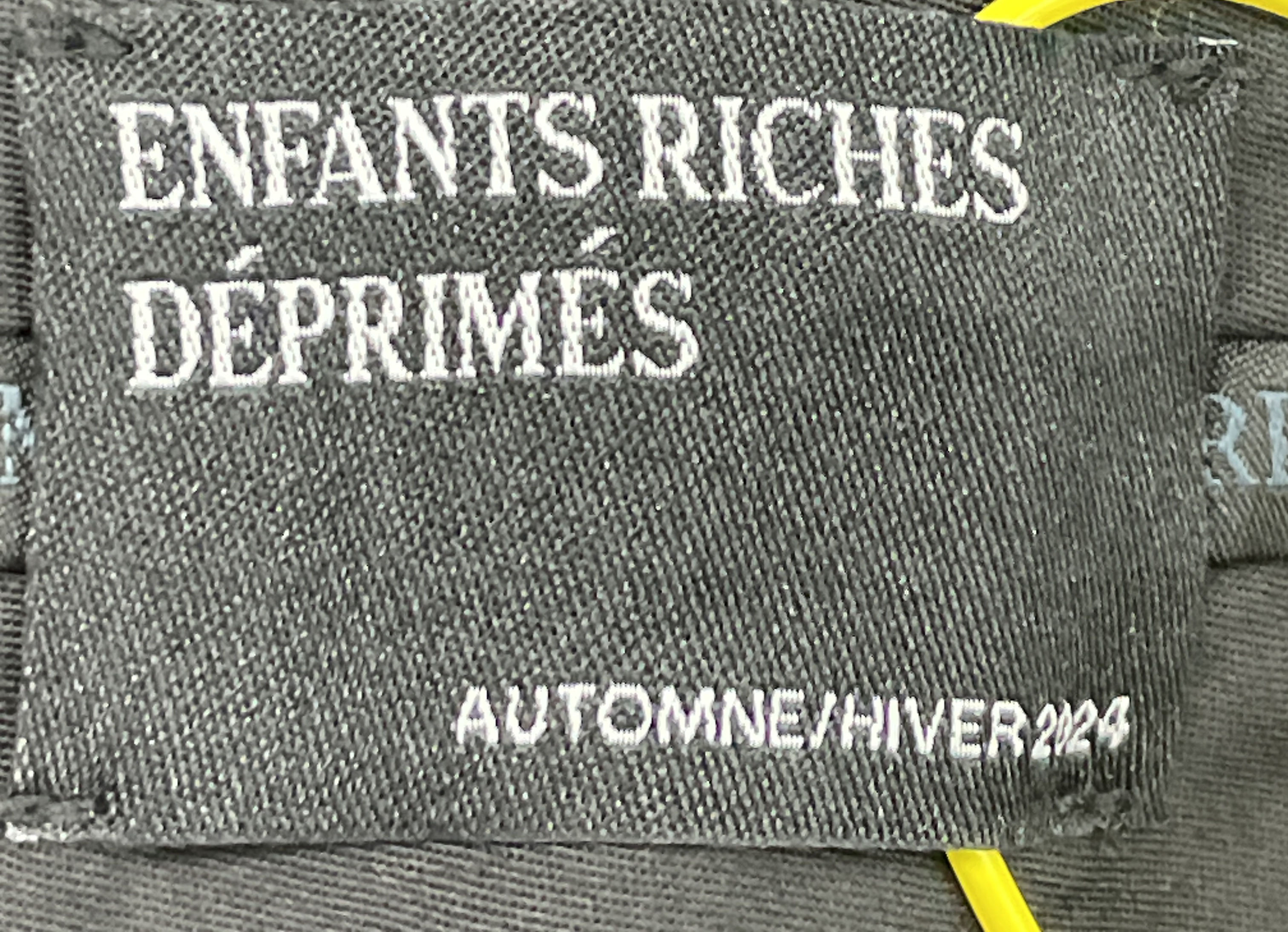 Pants QC photo 2 of 44