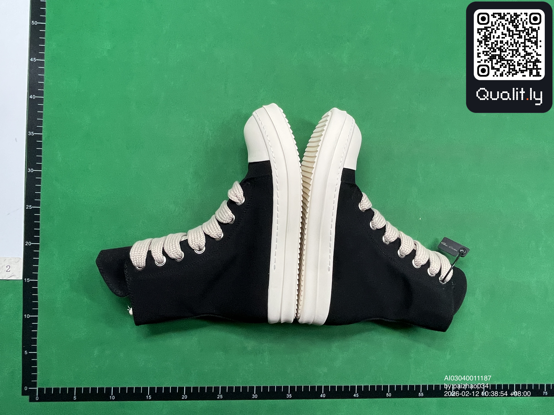 Sneakers — QC-foto 2 av 10