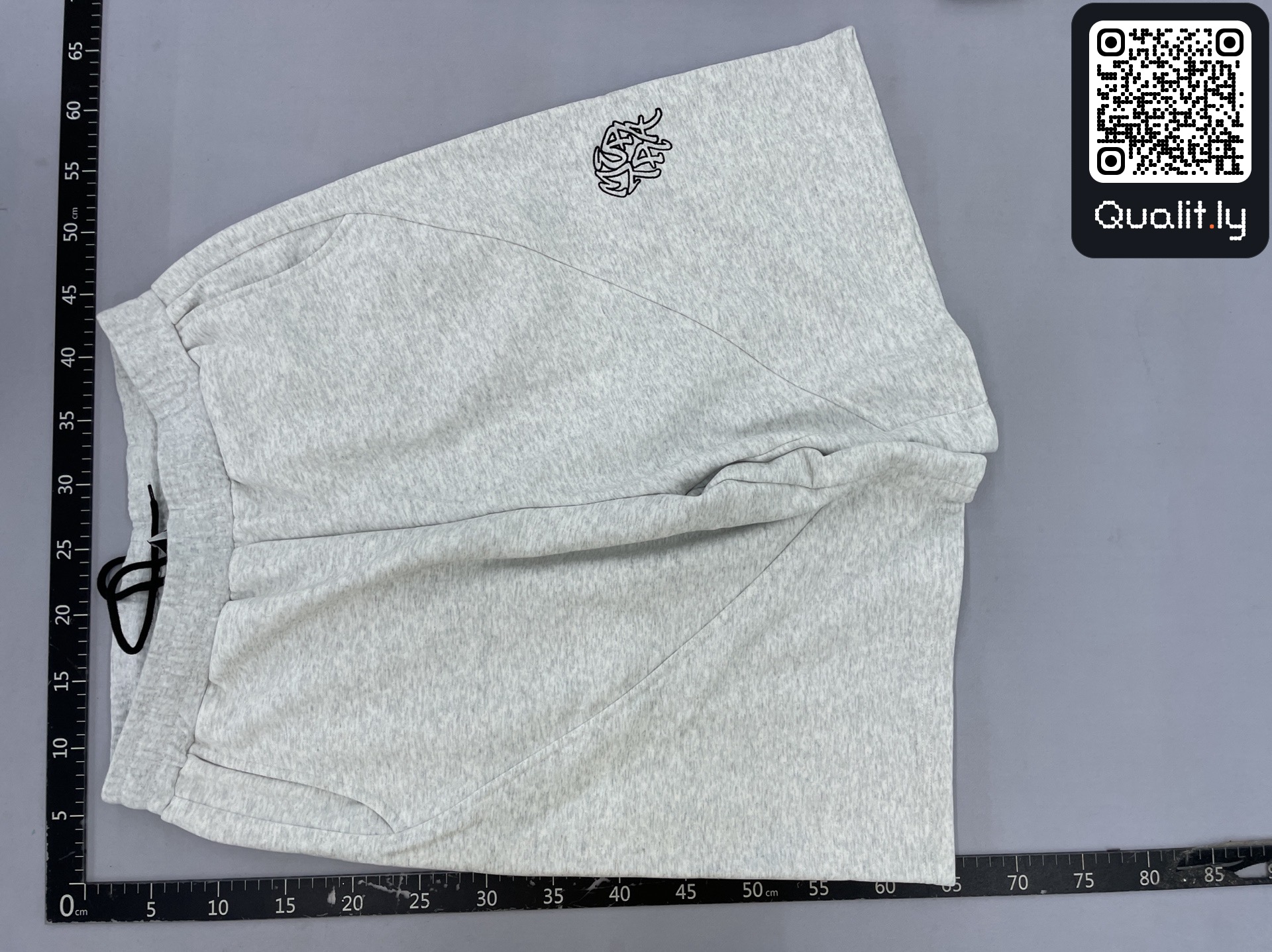 Shorts QC photo 2 of 20