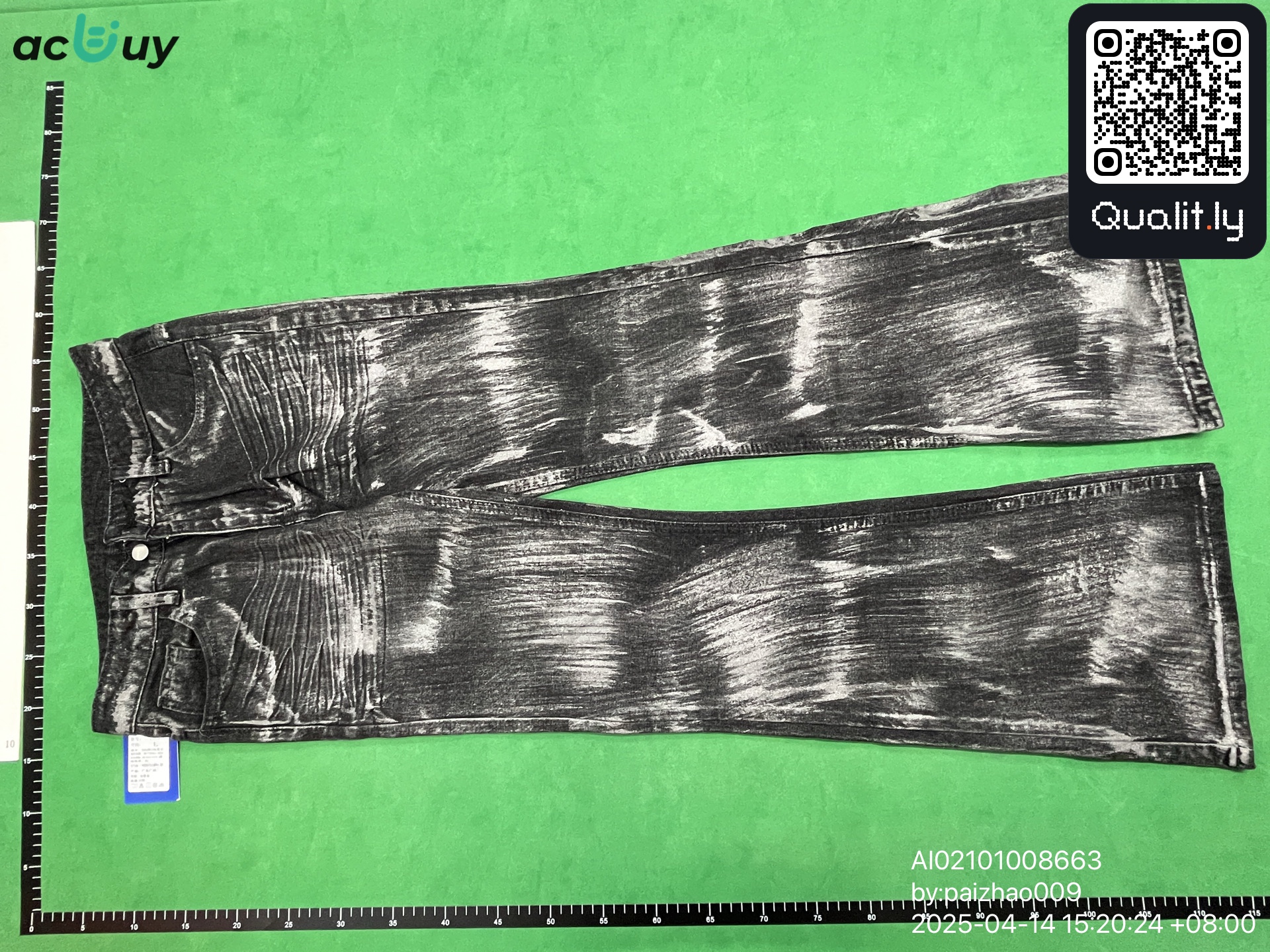Jeans — QC-foto 3 av 4