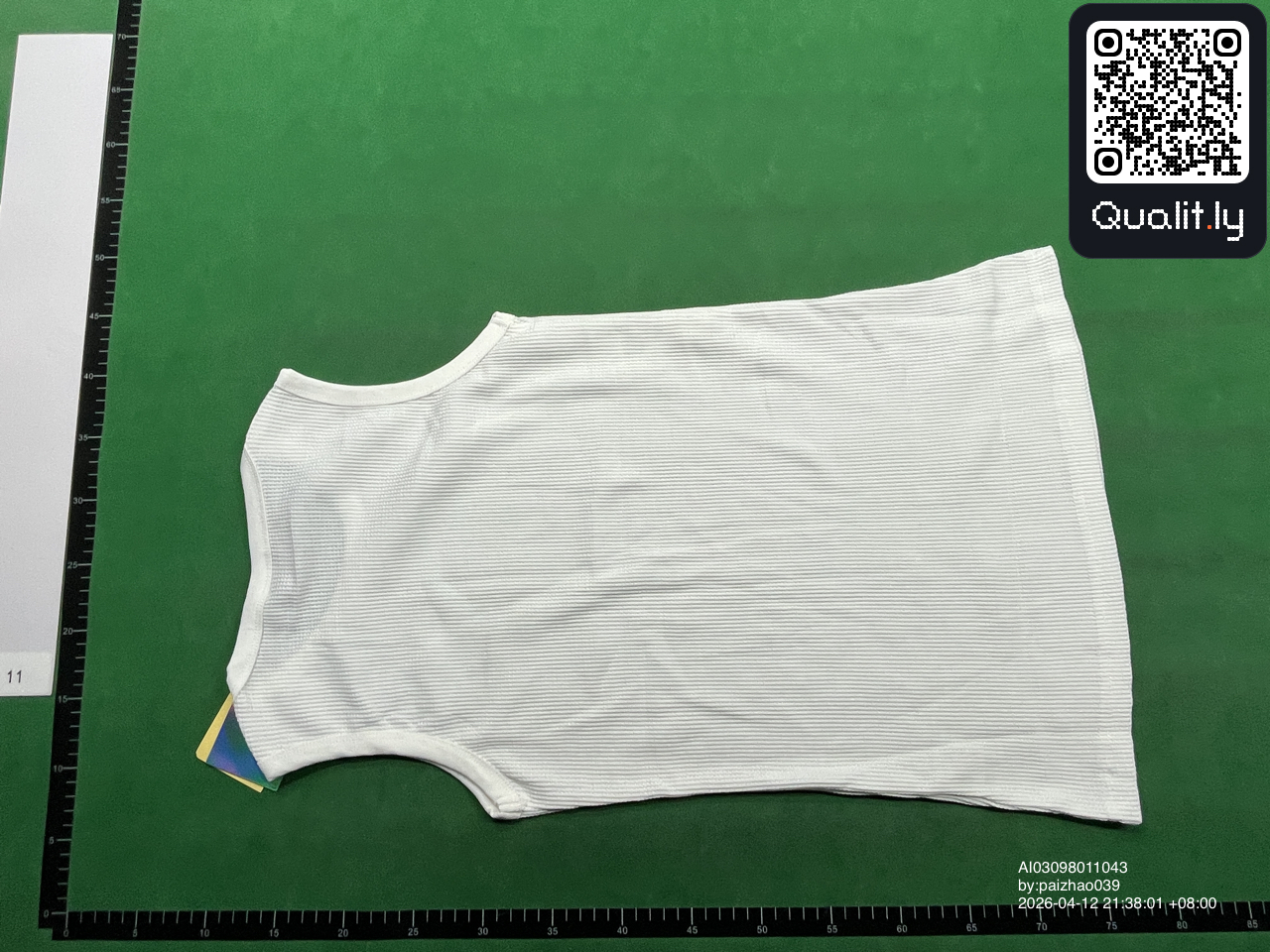 夹克 QC 照片 2 / 44