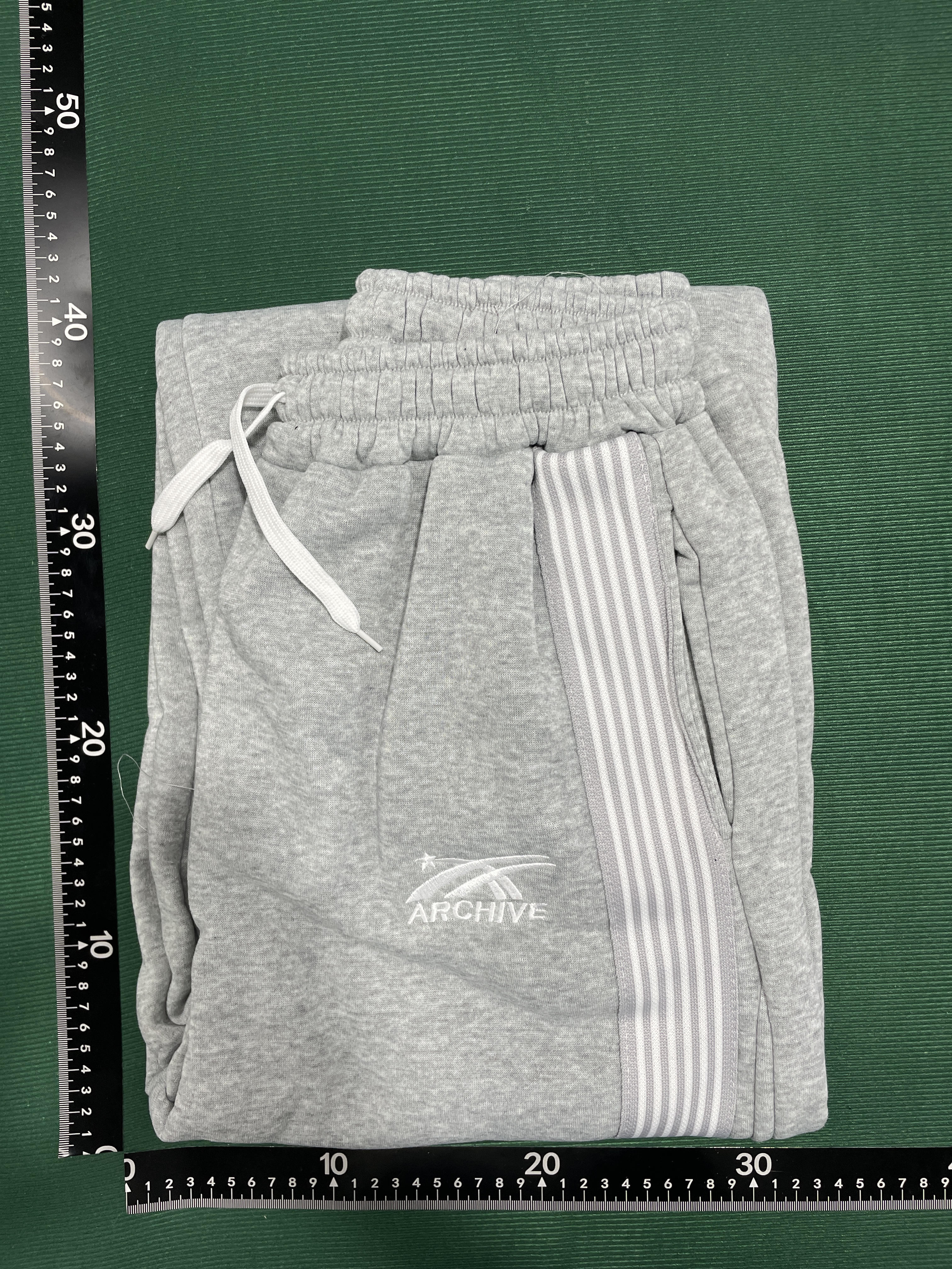 Pantaloni — foto QC 1 di 91