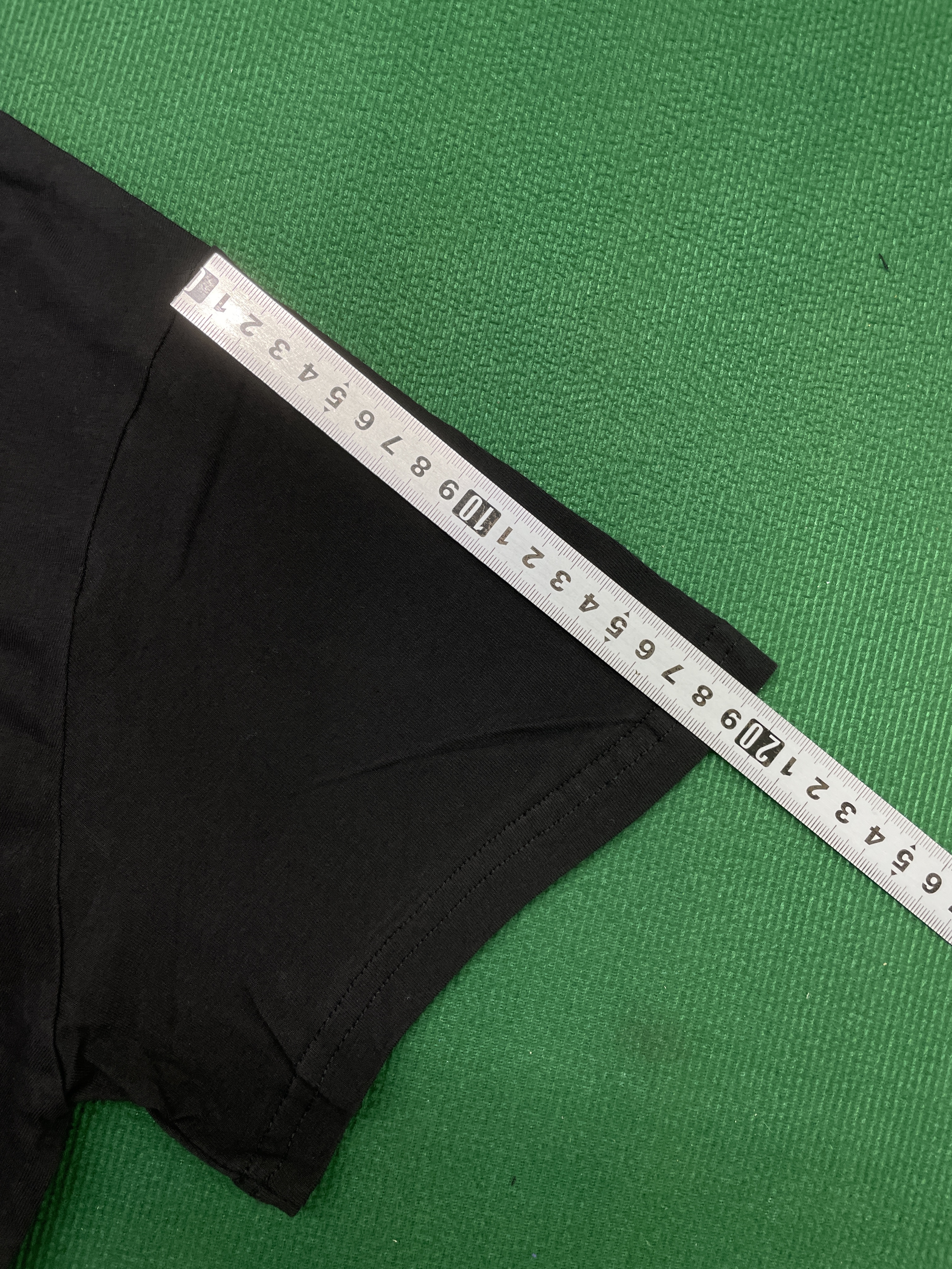 T-shirt — foto QC 3 de 12