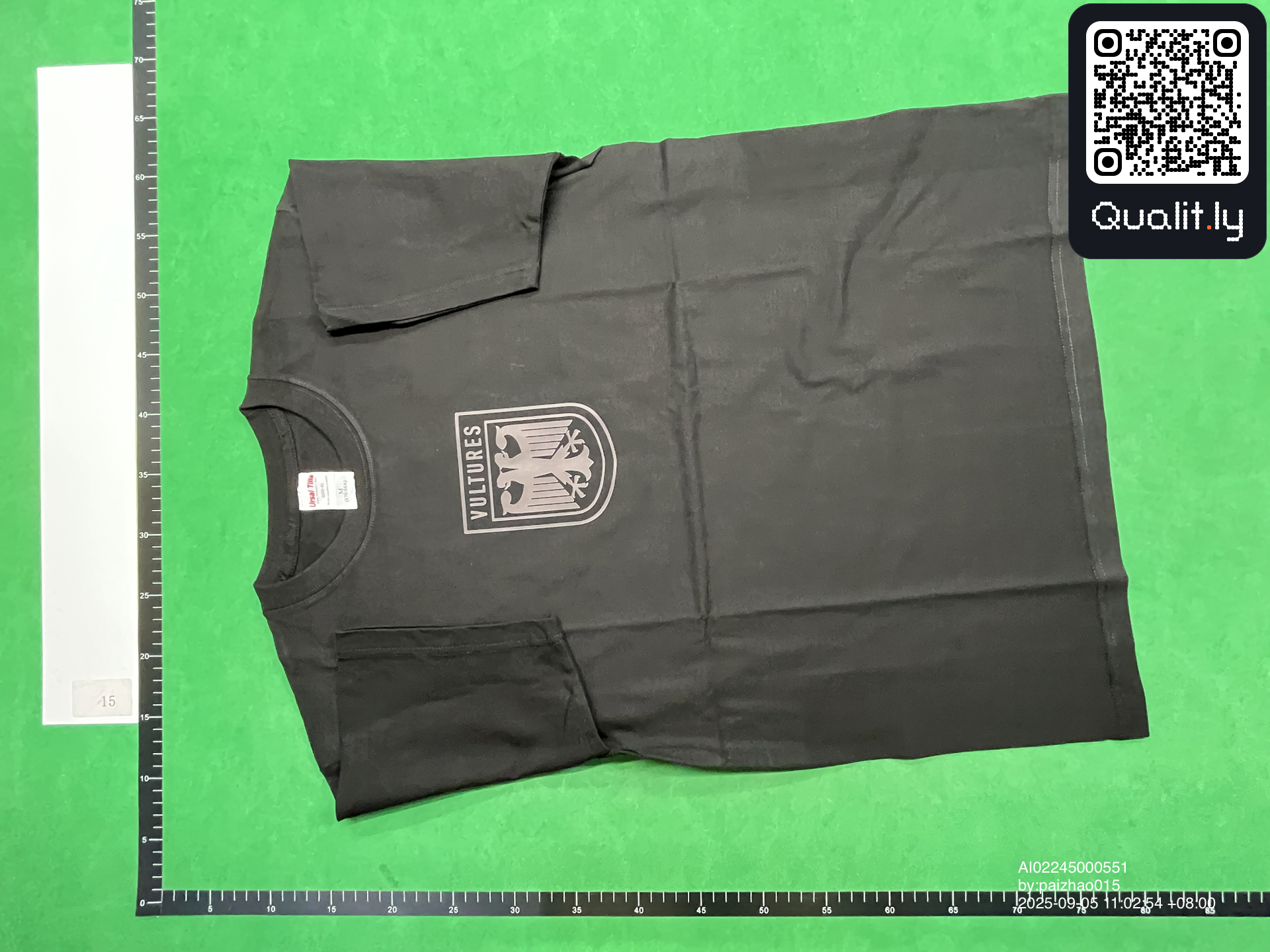 T-Shirt — QC-Foto 3 von 4