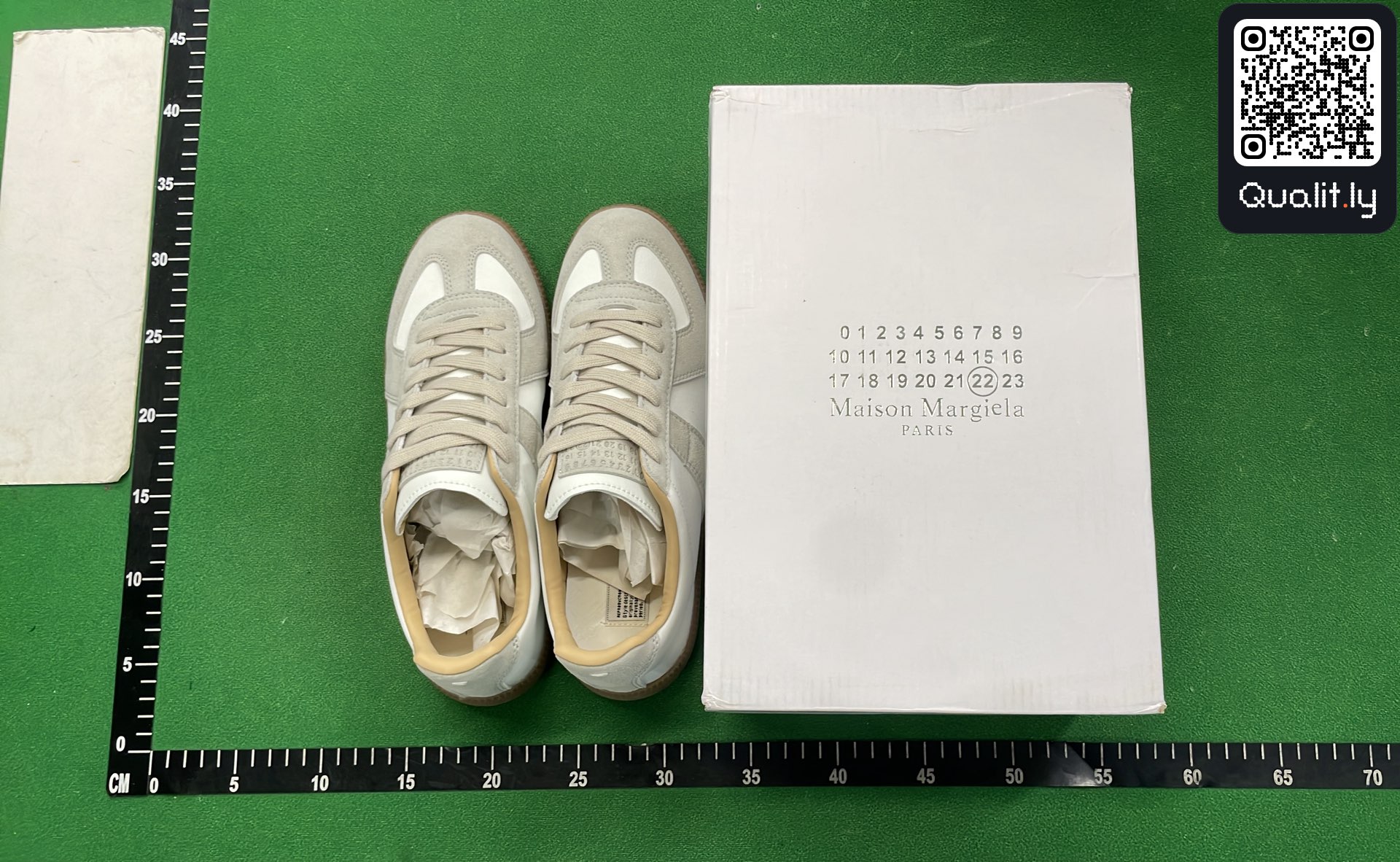 Sneakers QC photo 1 of 6