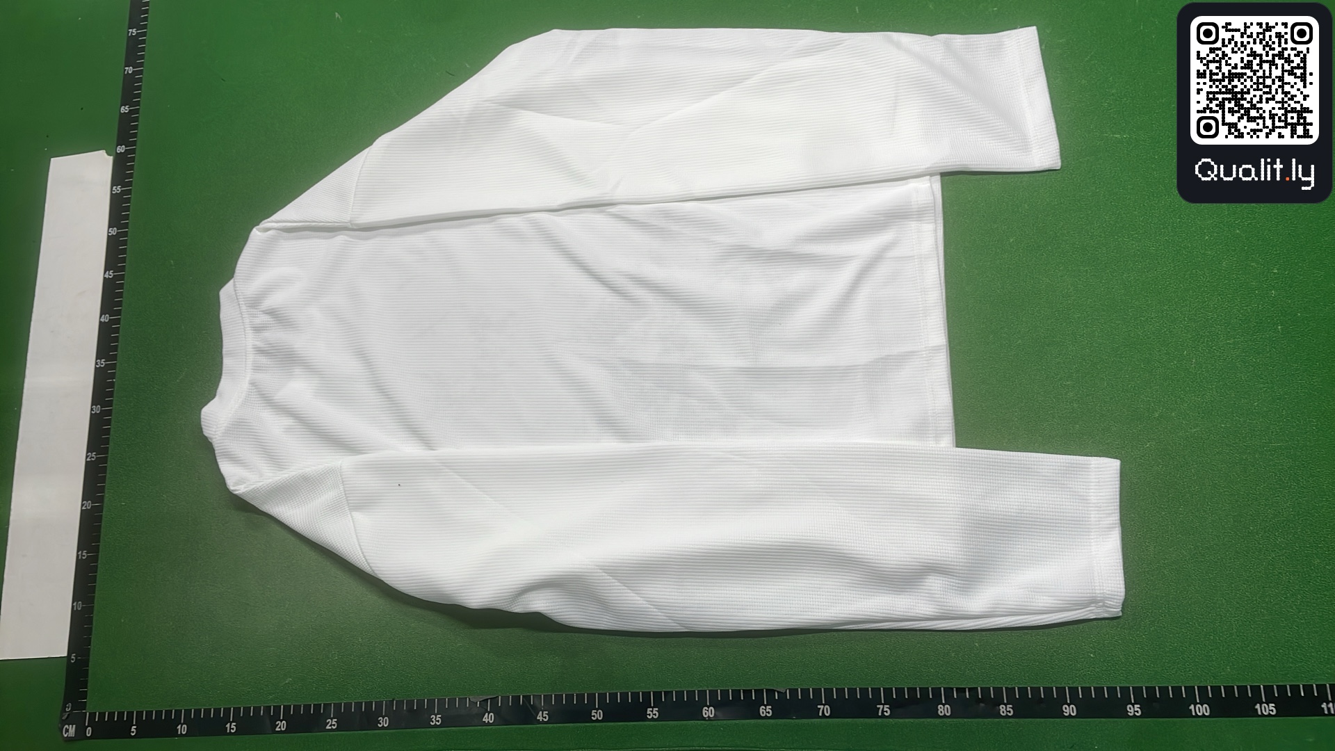 T-Shirt — QC-Foto 3 von 4