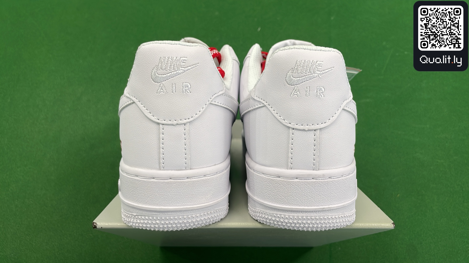 Sneakers QC photo 3 of 18