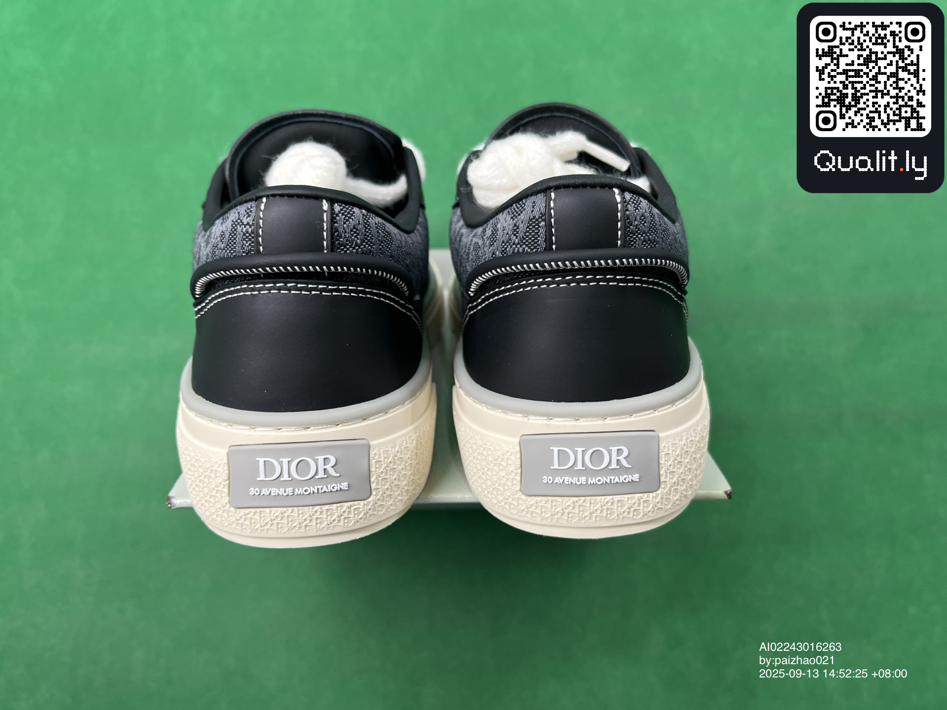 Sneakers QC photo 3 of 10