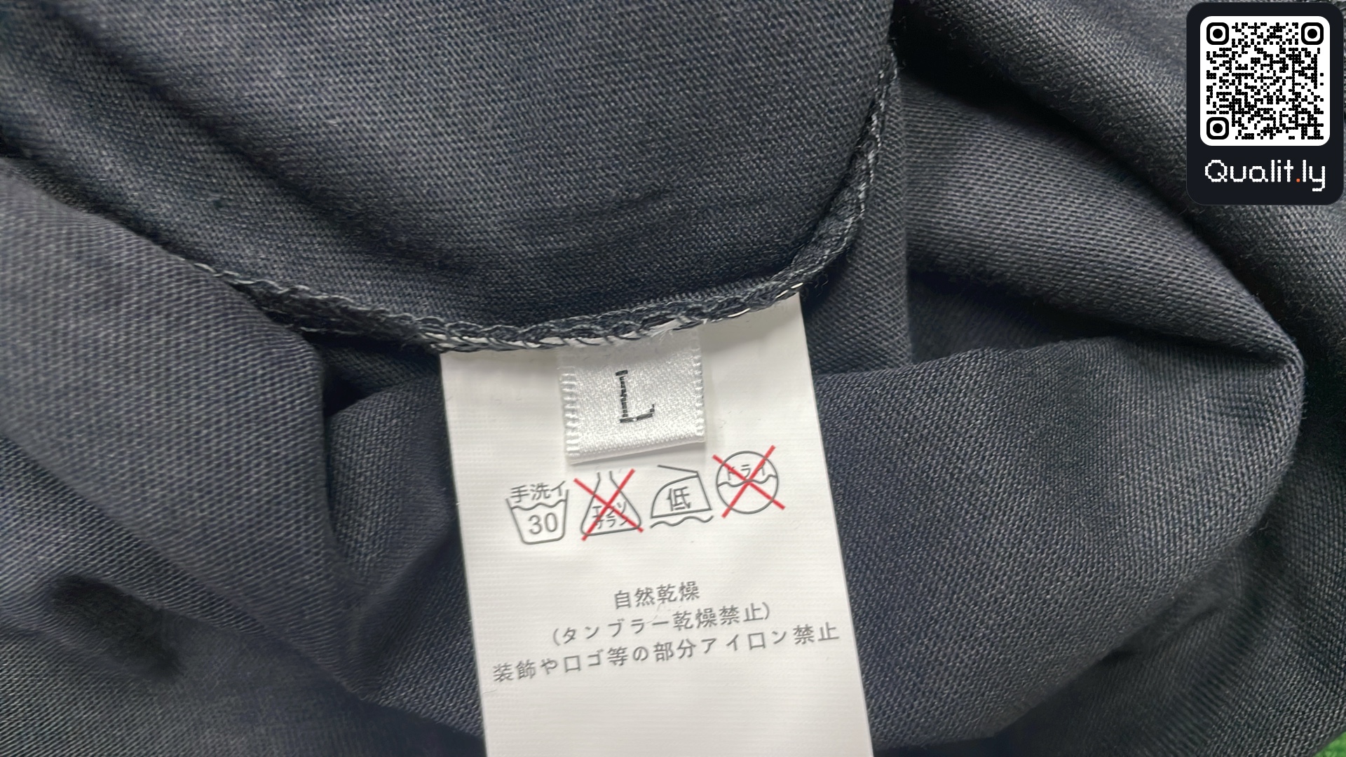 T-shirt — foto QC 1 di 4