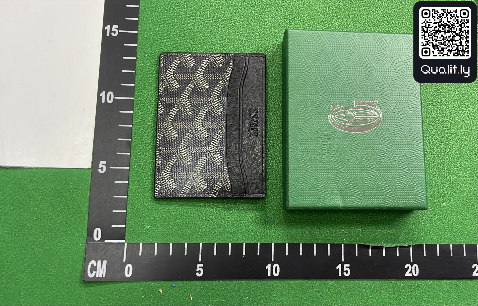 Wallet QC photo 3 of 194