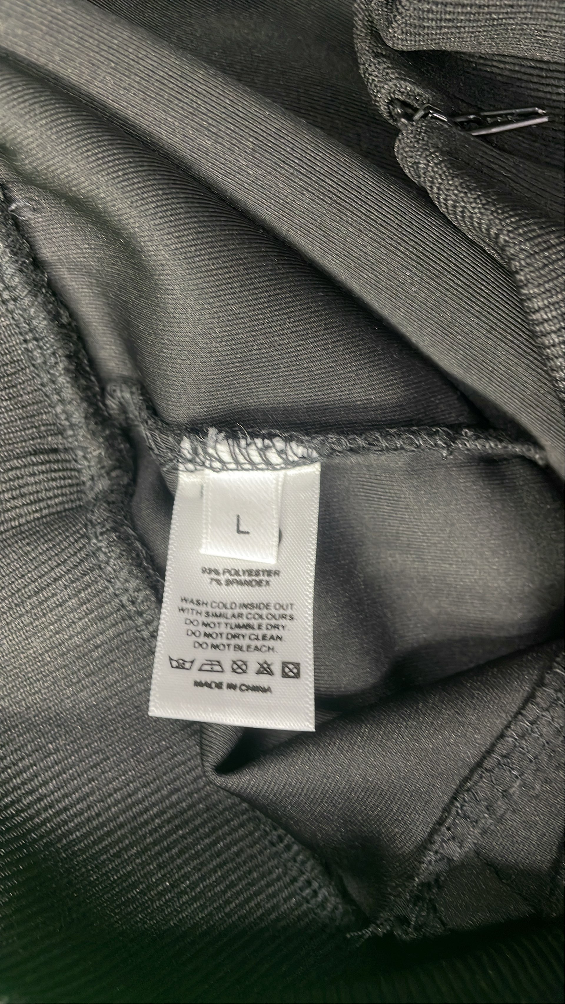 Sweat — photo QC 1 sur 4
