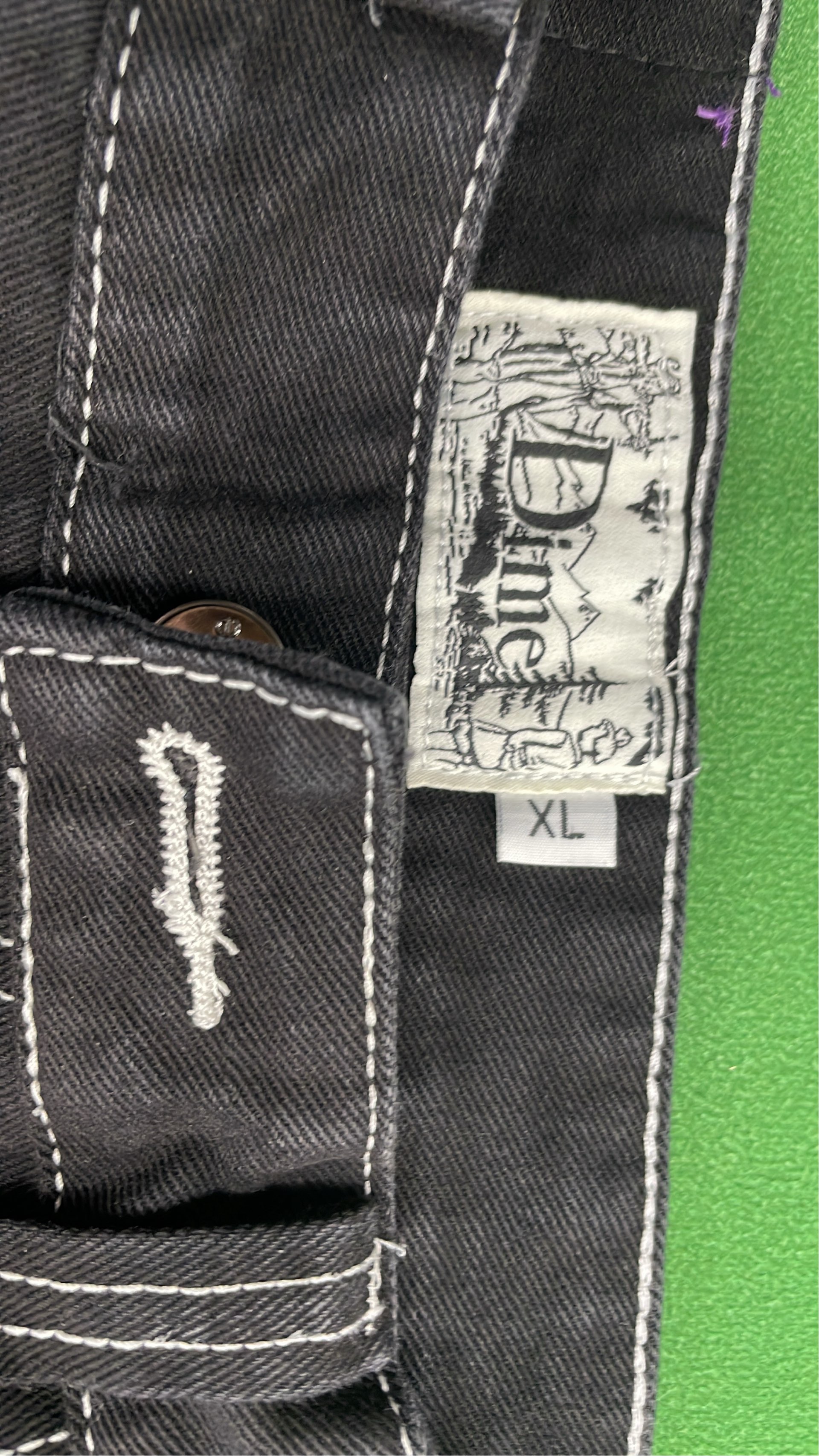 Jeans — QC-foto 1 van 4
