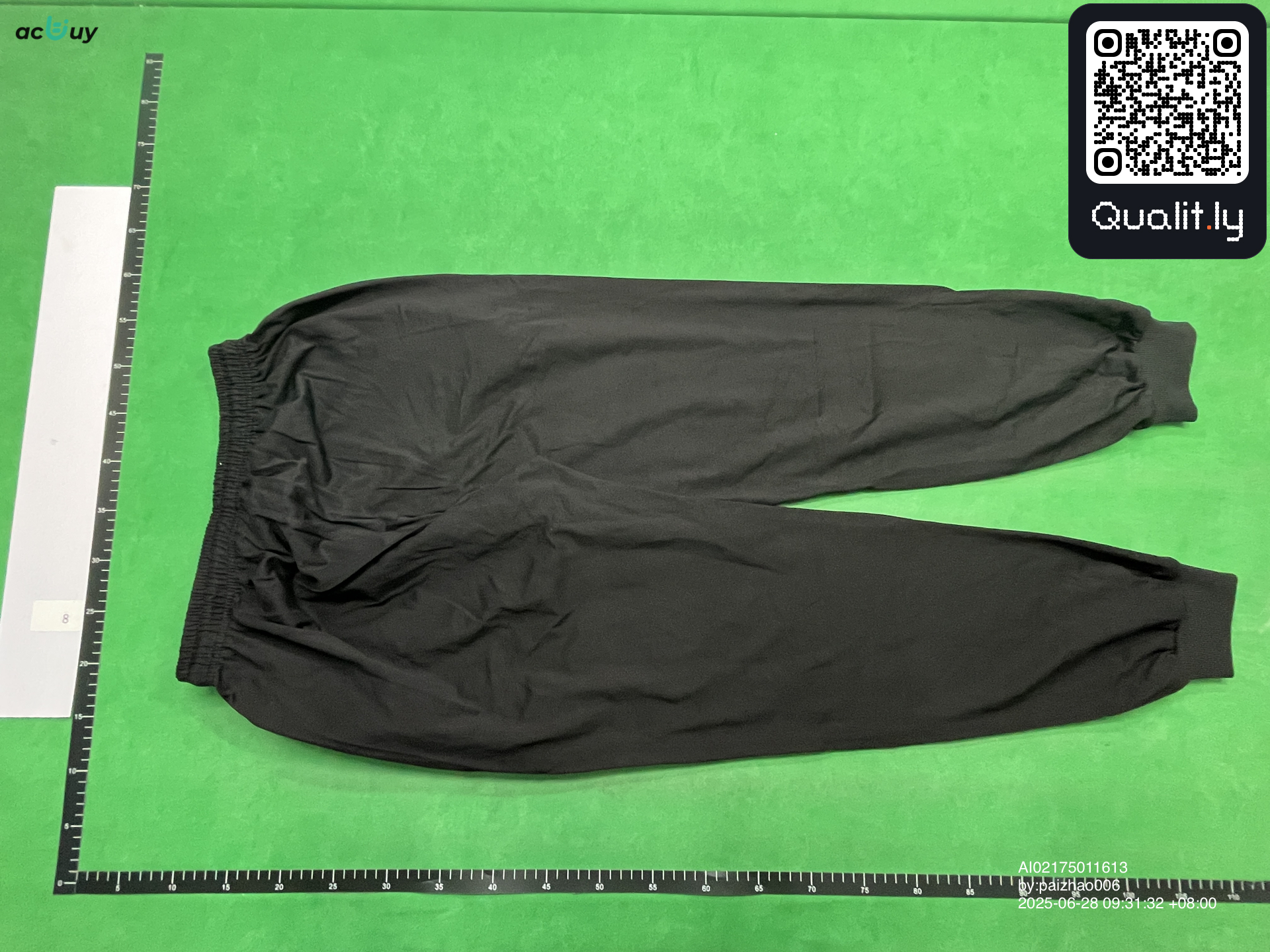Hose — QC-Foto 2 von 4