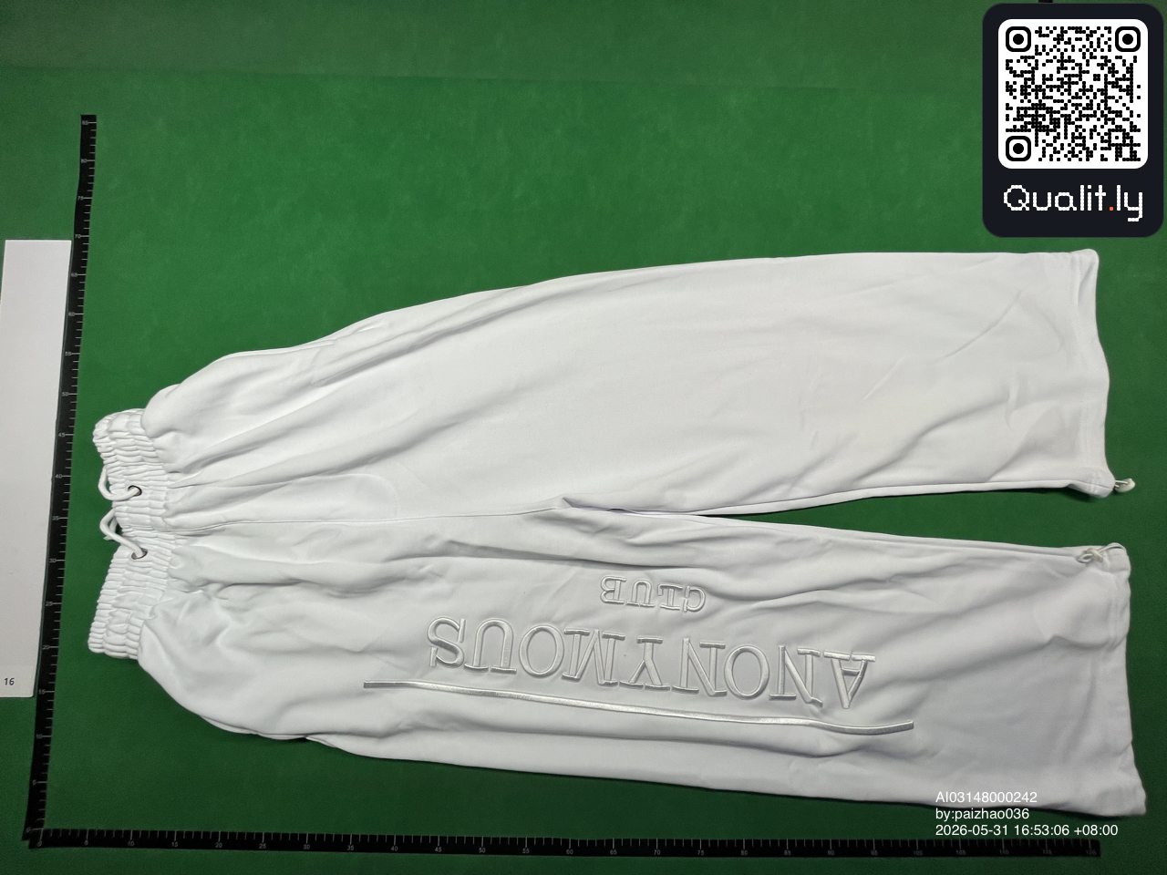 Hoodie — QC-foto 2 van 10