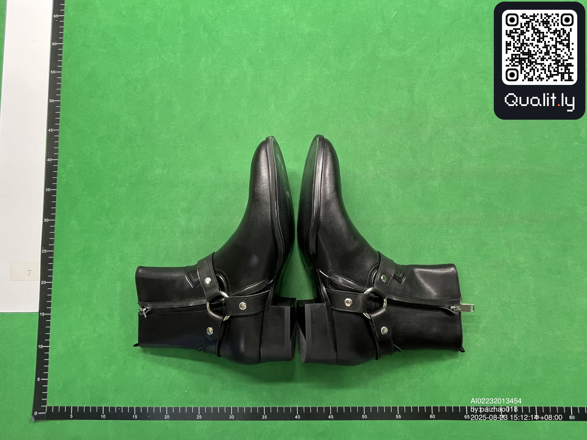 靴子 QC 照片 3 / 6