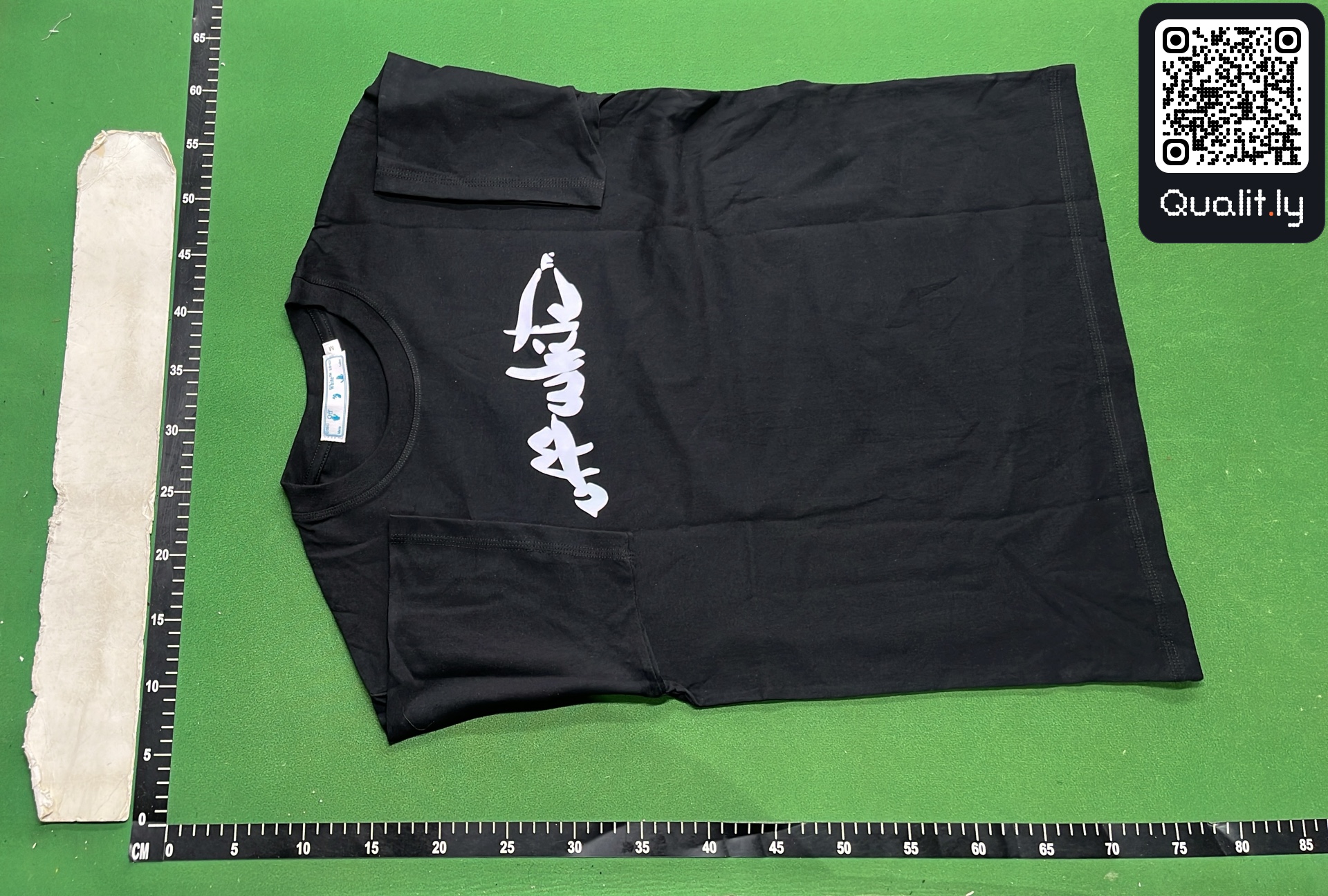 T-Shirt — QC-Foto 2 von 148