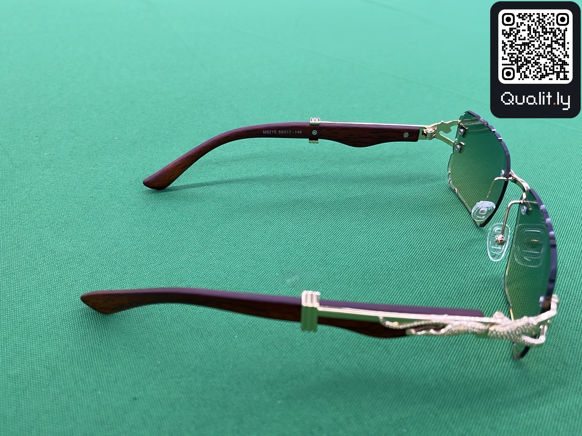 Sunglasses QC photo 1 of 6