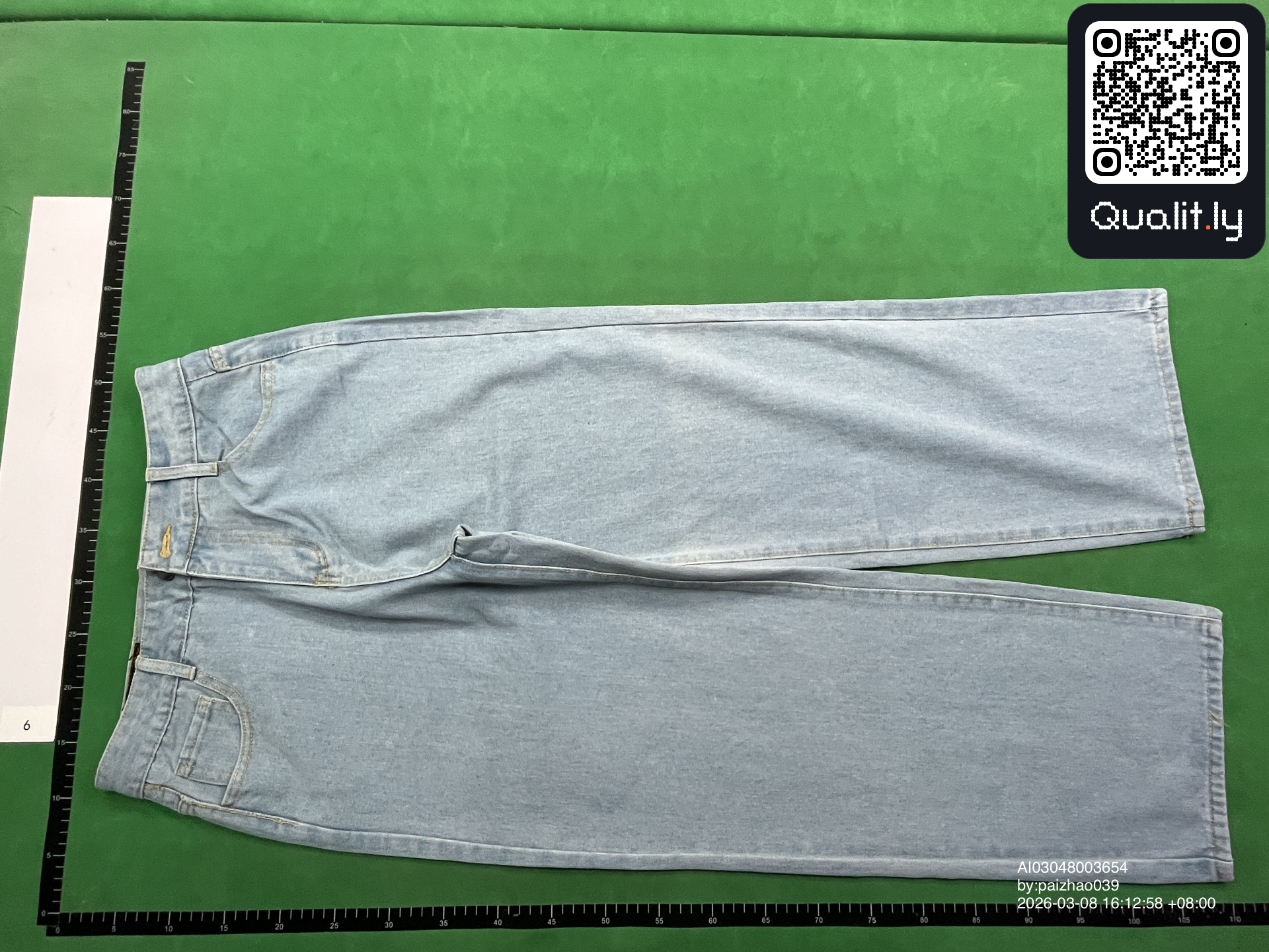 Jeans — QC-Foto 3 von 28