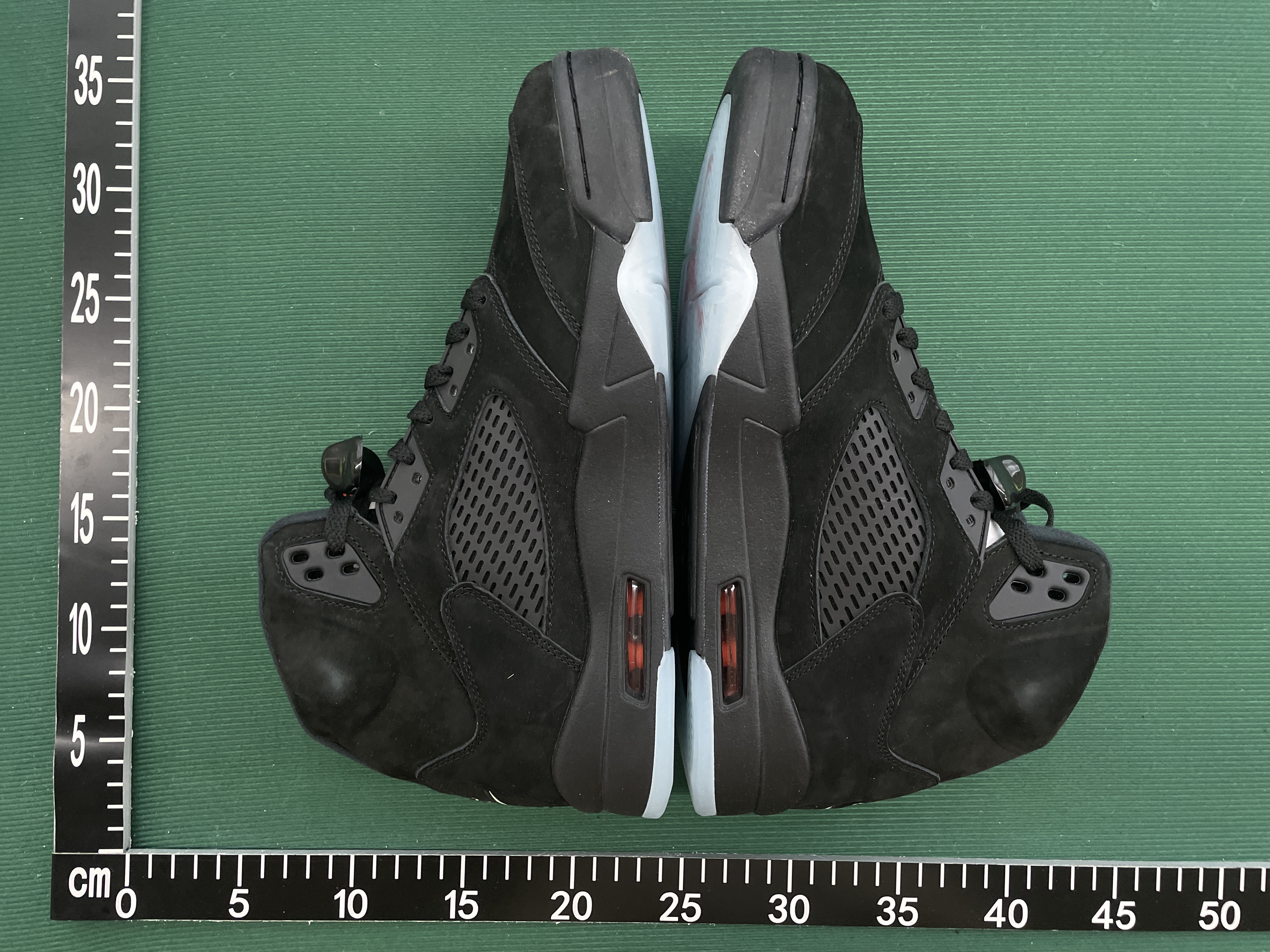Sneakers — QC-foto 1 av 33