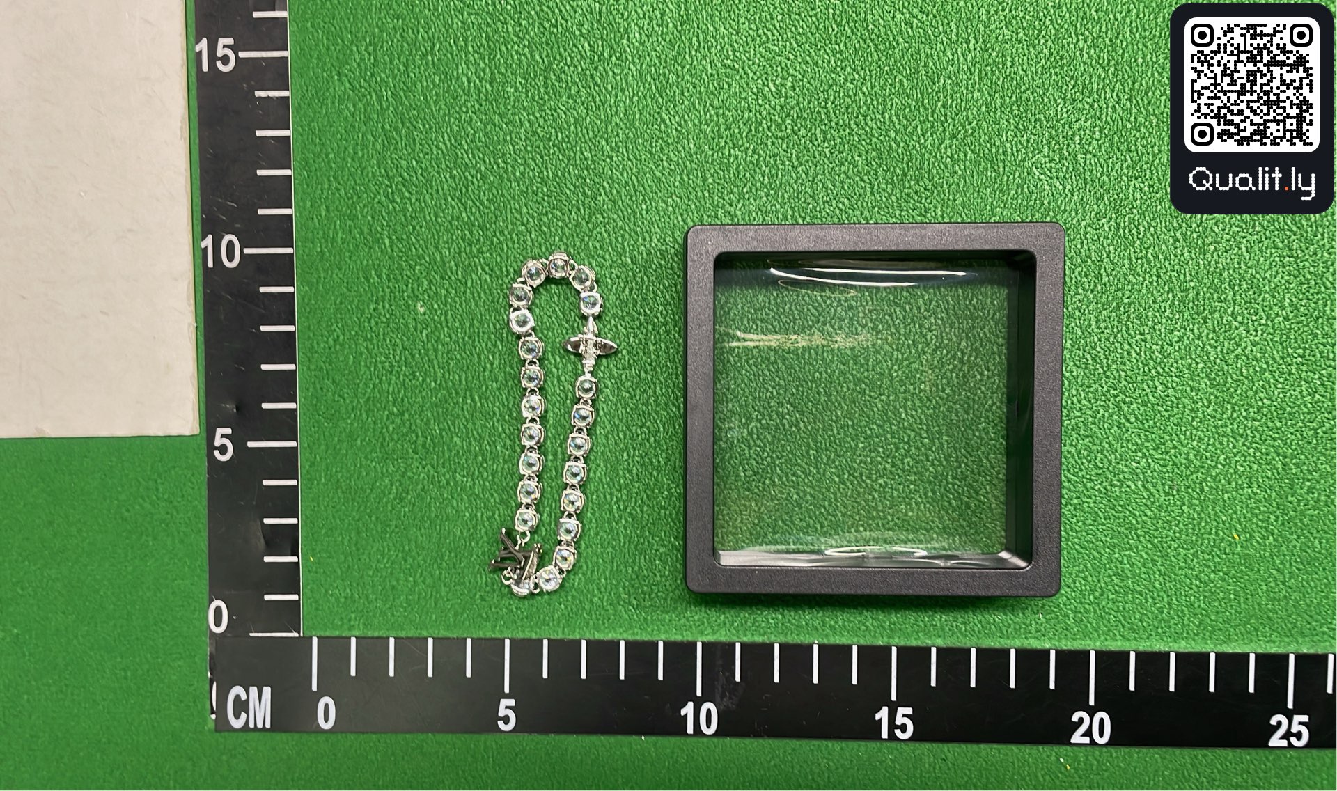 Jewelry QC photo 3 of 13
