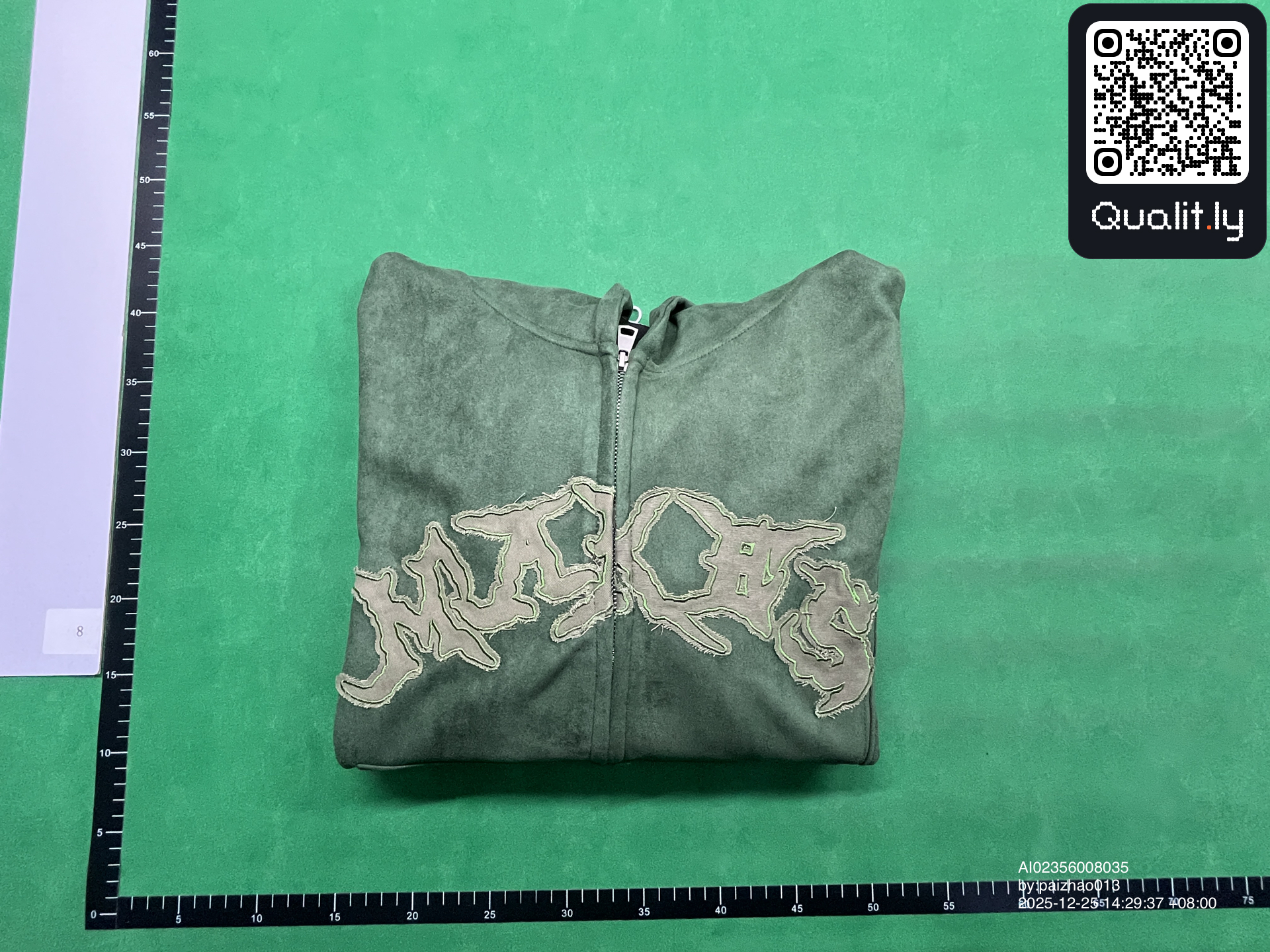 Hoodie — QC-foto 1 av 4