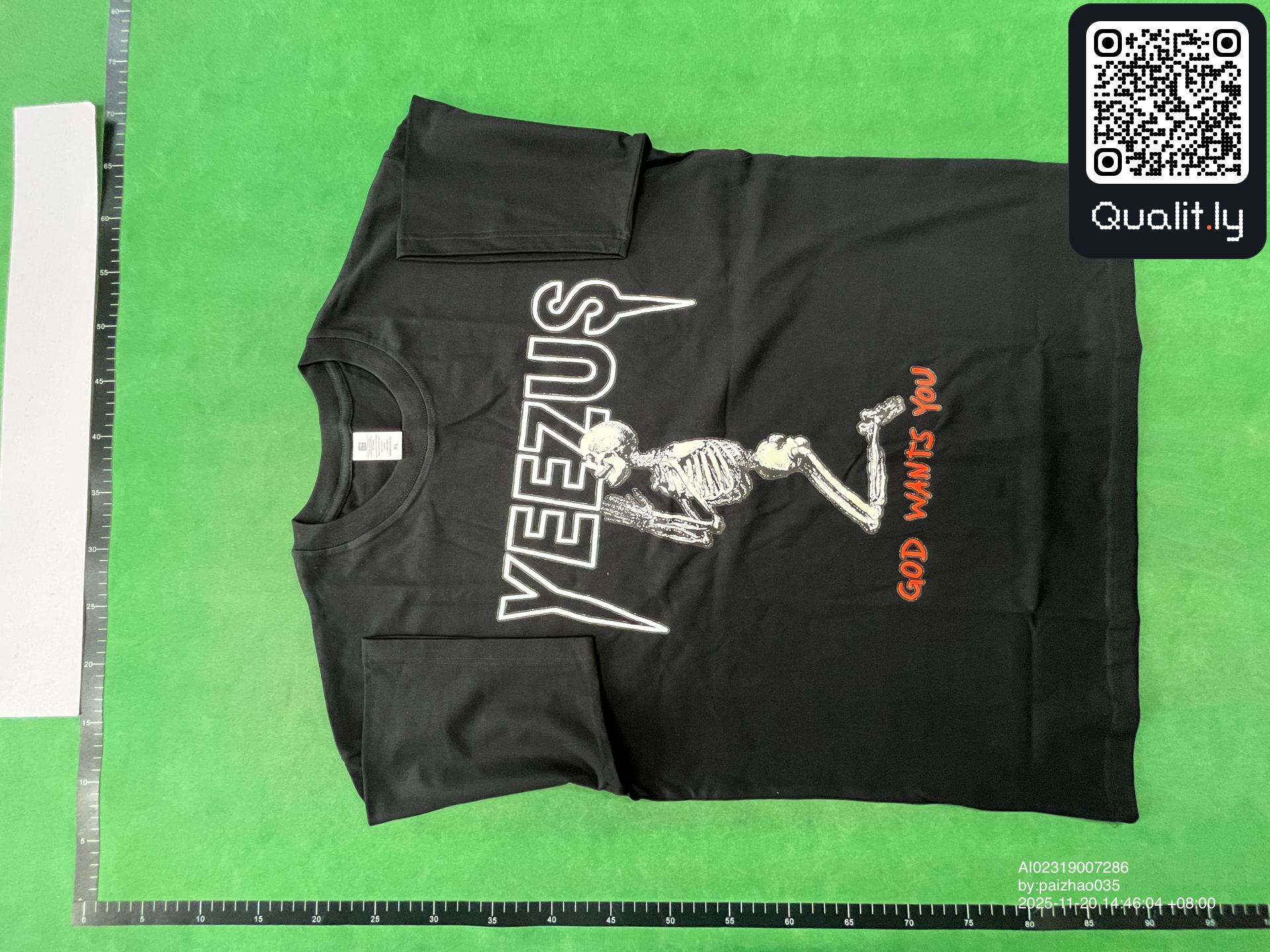 T-Shirt — QC-Foto 3 von 4