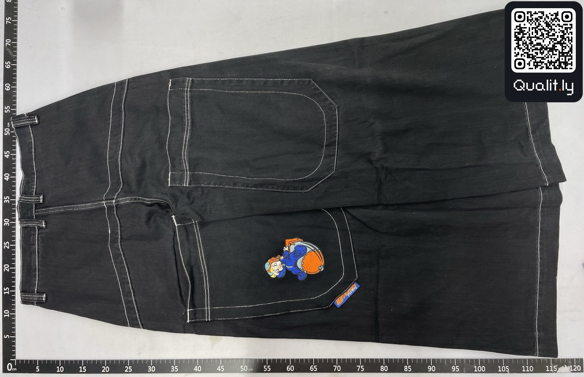Jeans QC photo 2 of 57