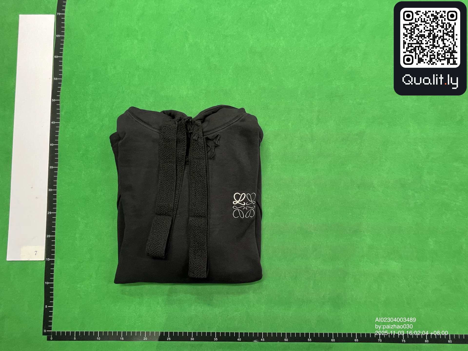 Sudadera con capucha — foto QC 1 de 4