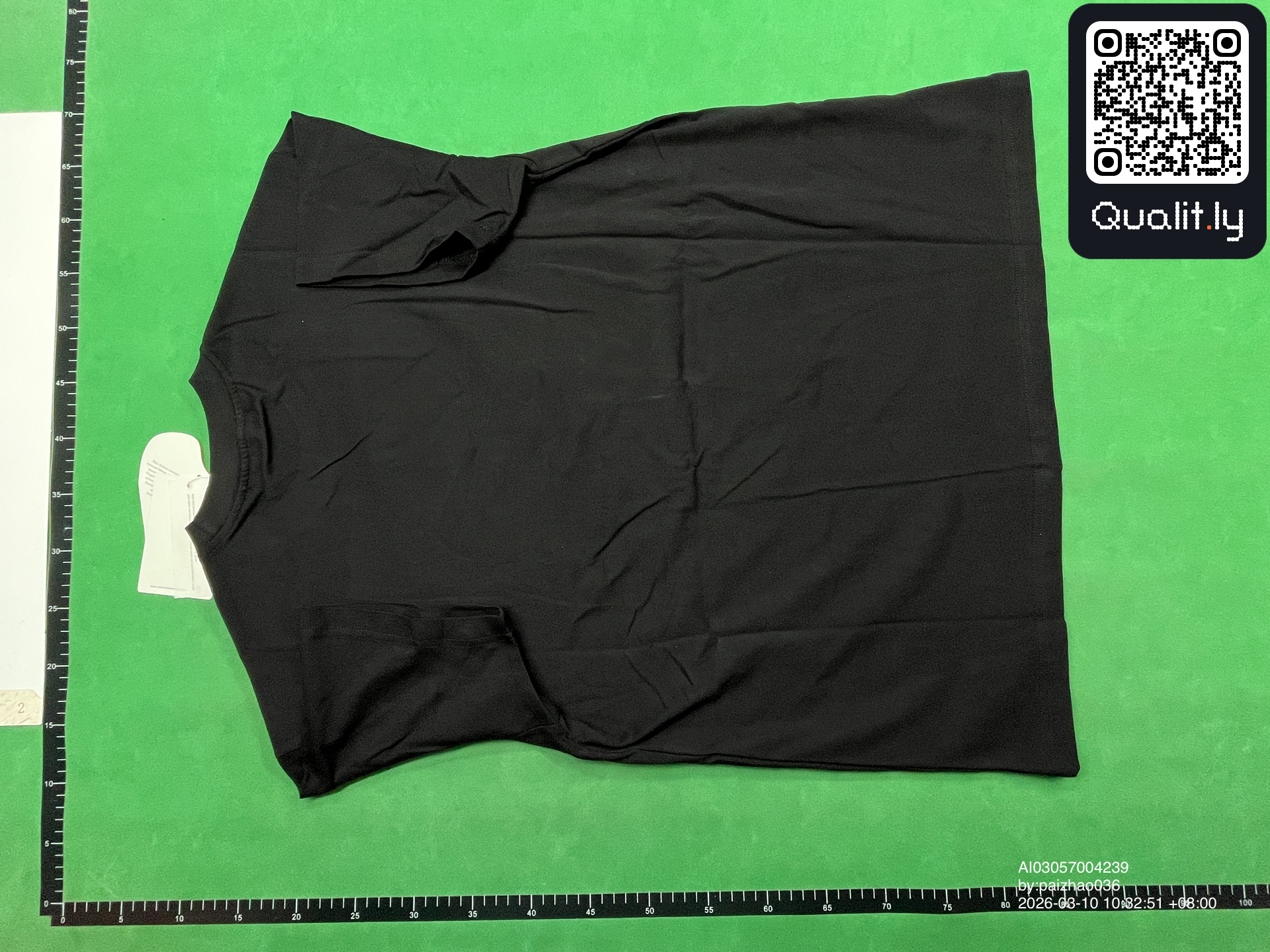 T-Shirt — QC-Foto 2 von 8