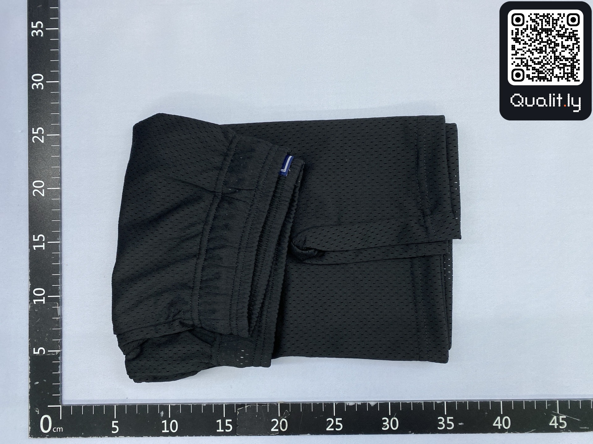 Shorts QC photo 1 of 151