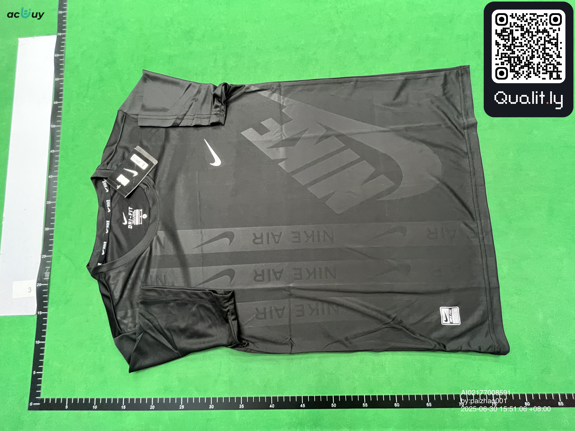 T-Shirt — QC-Foto 3 von 4