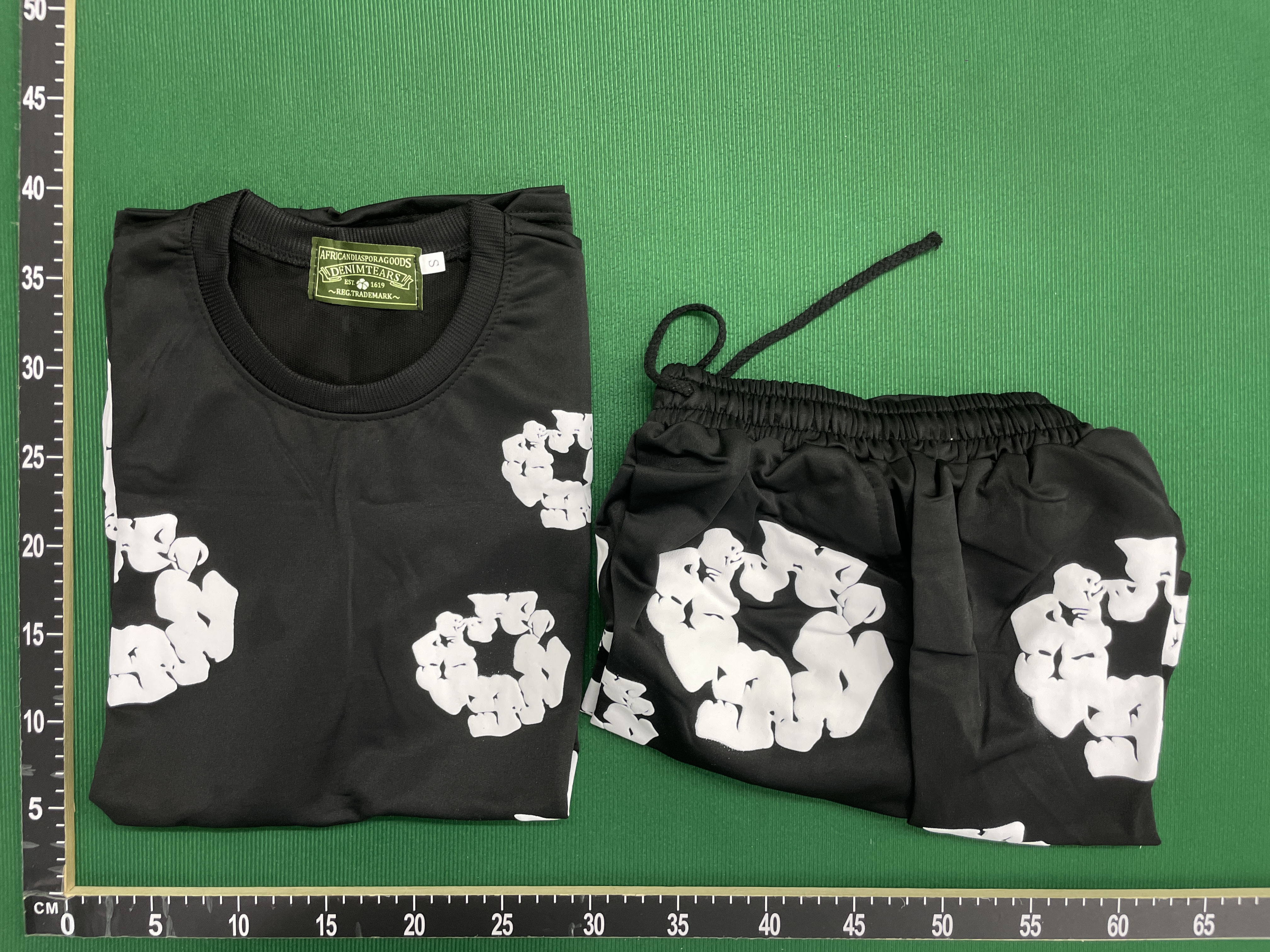 T-shirt QC photo 1 of 10