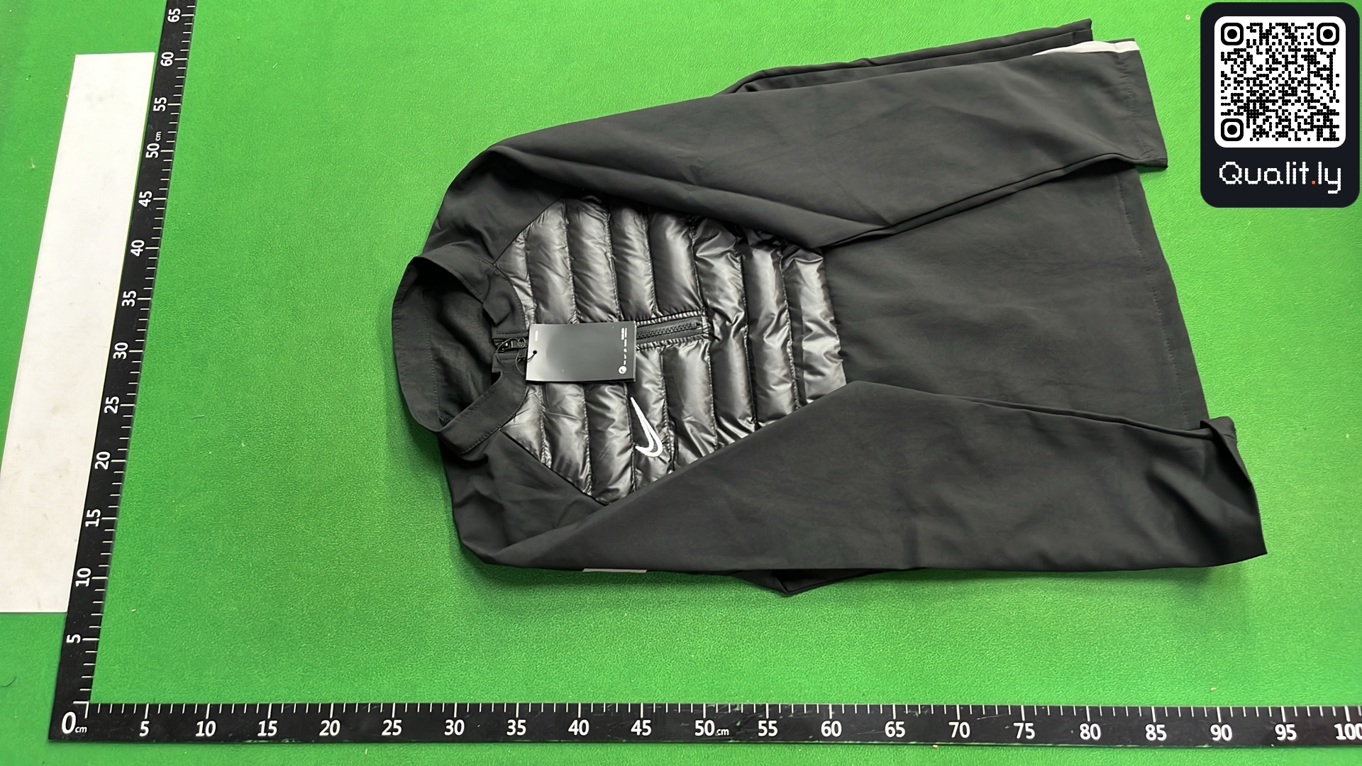 Jacket QC photo 2 of 8
