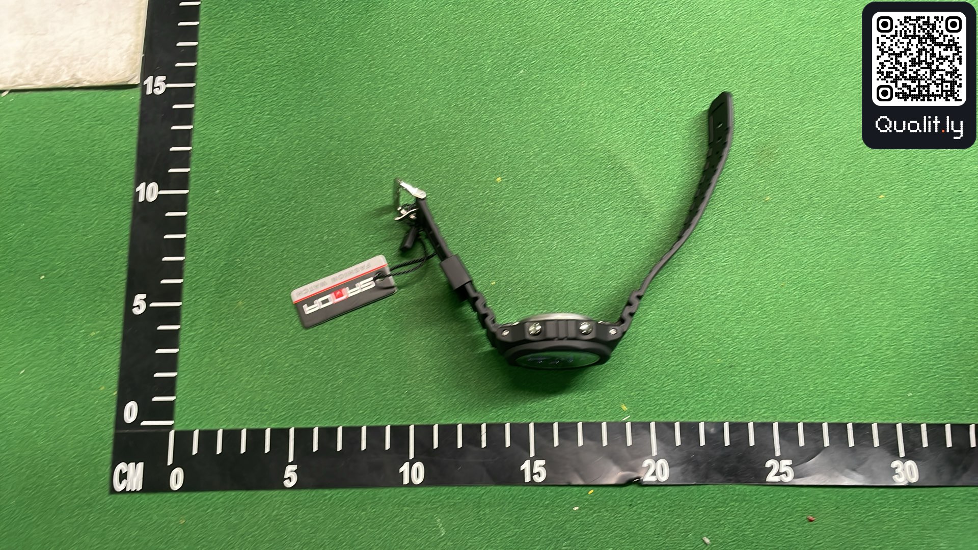 Uhr — QC-Foto 1 von 9