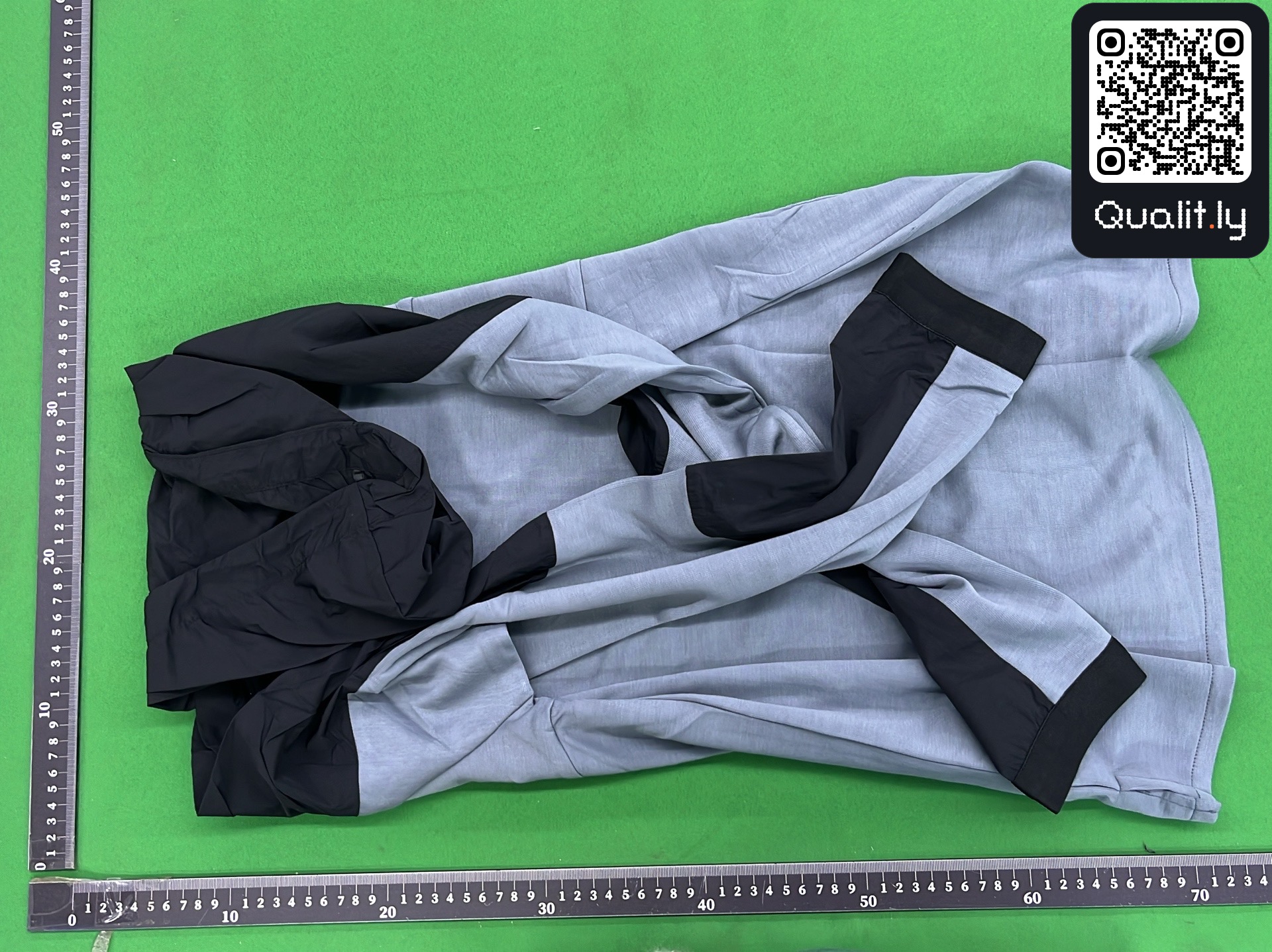 Jacket QC photo 2 of 19