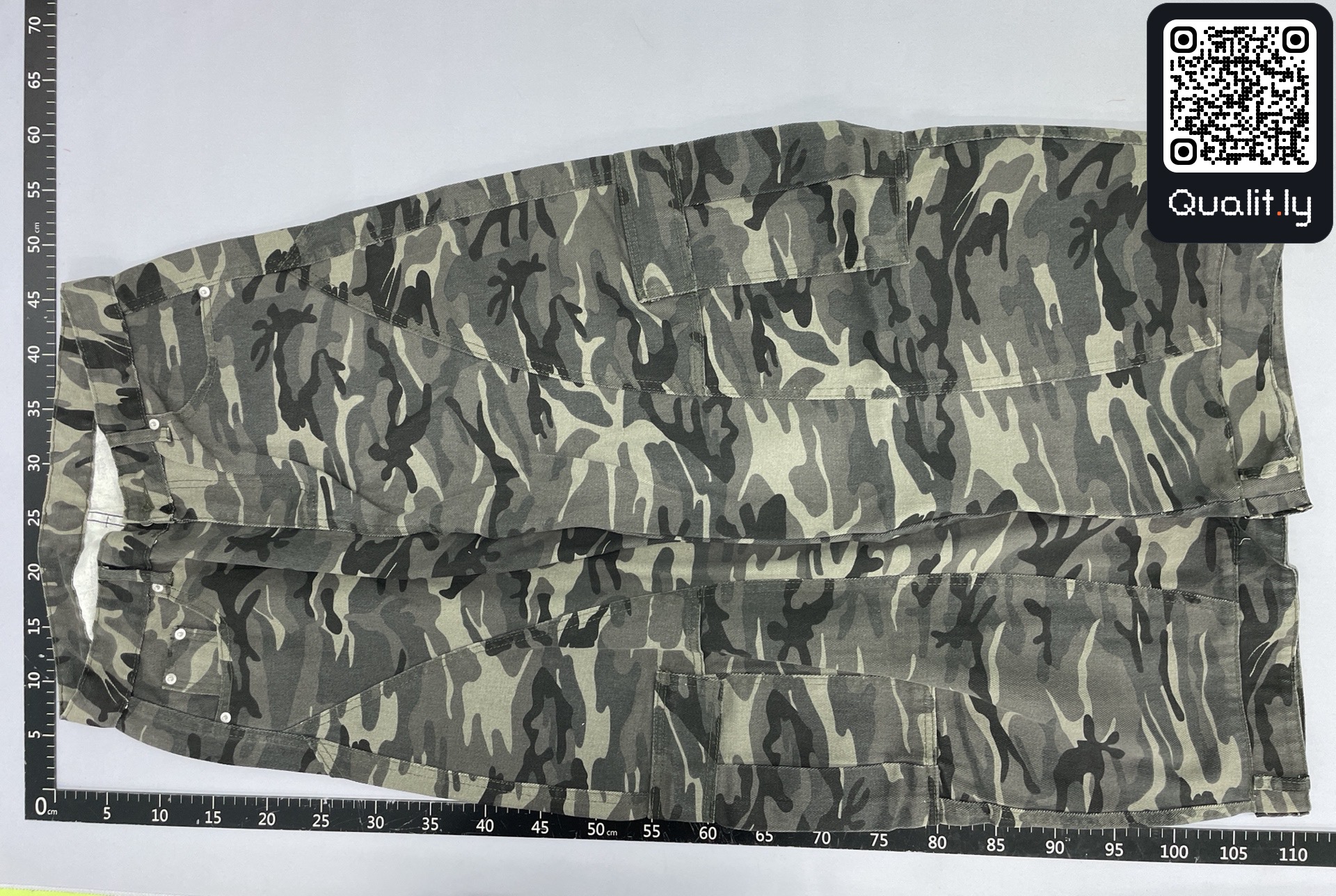 Jeans QC photo 2 of 21