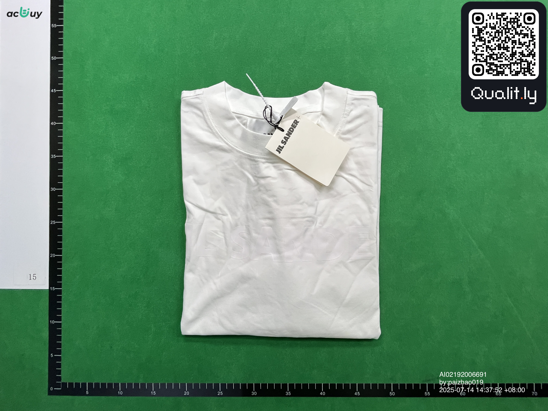 T-shirt — photo QC 1 sur 8